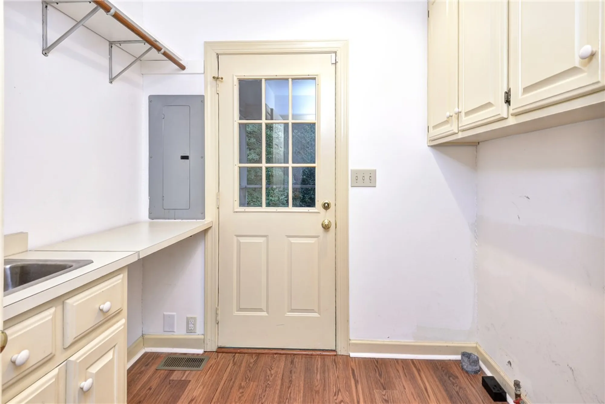 Property Slideshow image 26 of 44 | 110 thomas gates, Williamsburg, VA, 23185