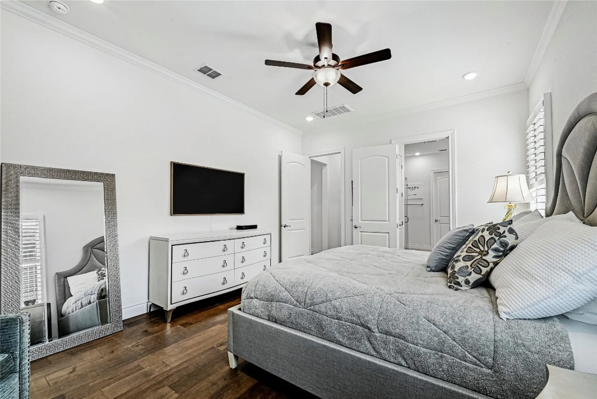 Property Slideshow image 16 of 32 | 120 delfino pl, Horseshoe Bay, TX, 78657