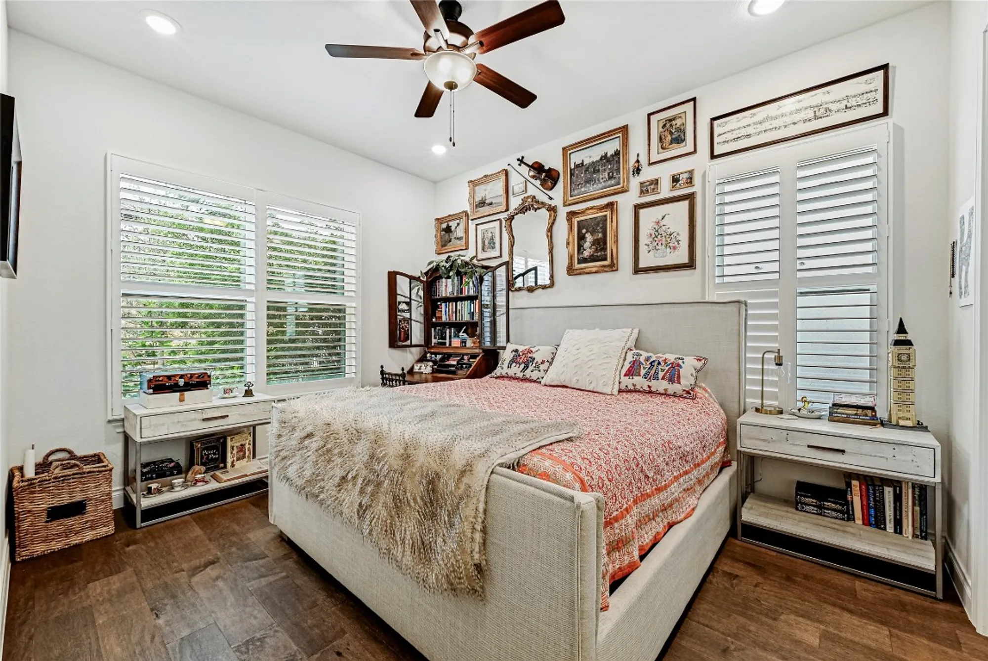 Property Slideshow image 19 of 32 | 120 delfino pl, Horseshoe Bay, TX, 78657