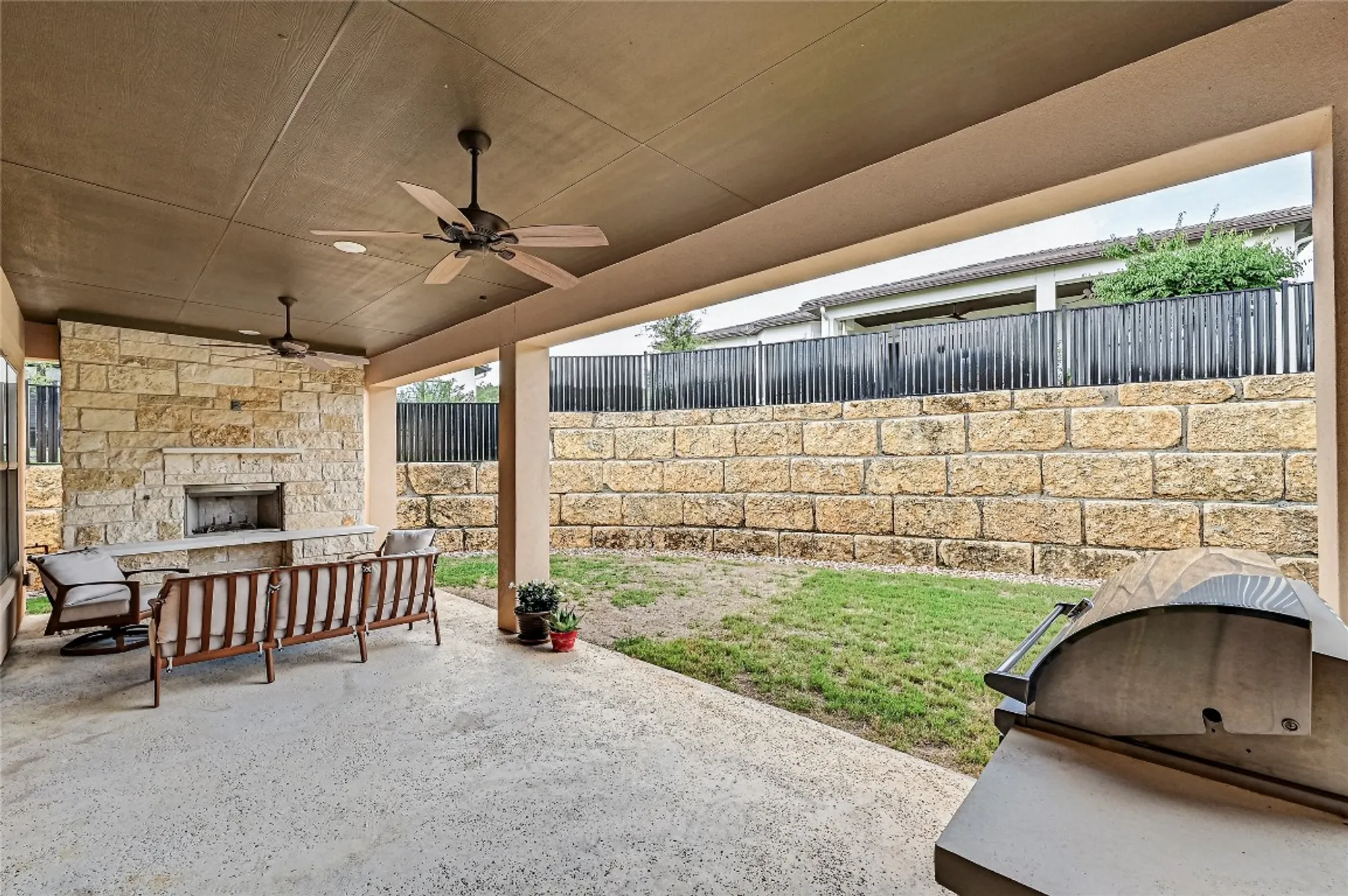 Property Slideshow image 27 of 32 | 120 delfino pl, Horseshoe Bay, TX, 78657