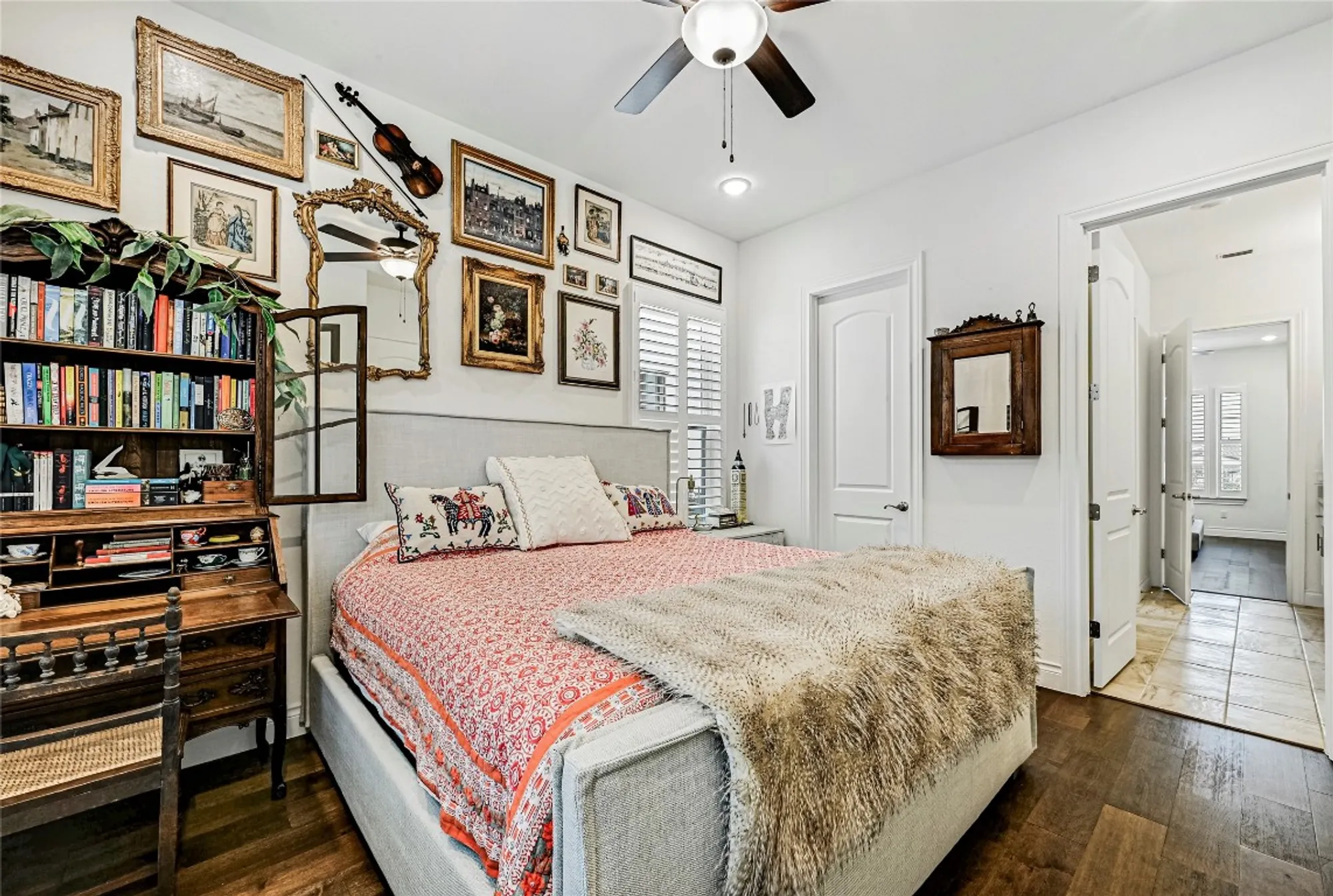 Property Slideshow image 20 of 32 | 120 delfino pl, Horseshoe Bay, TX, 78657