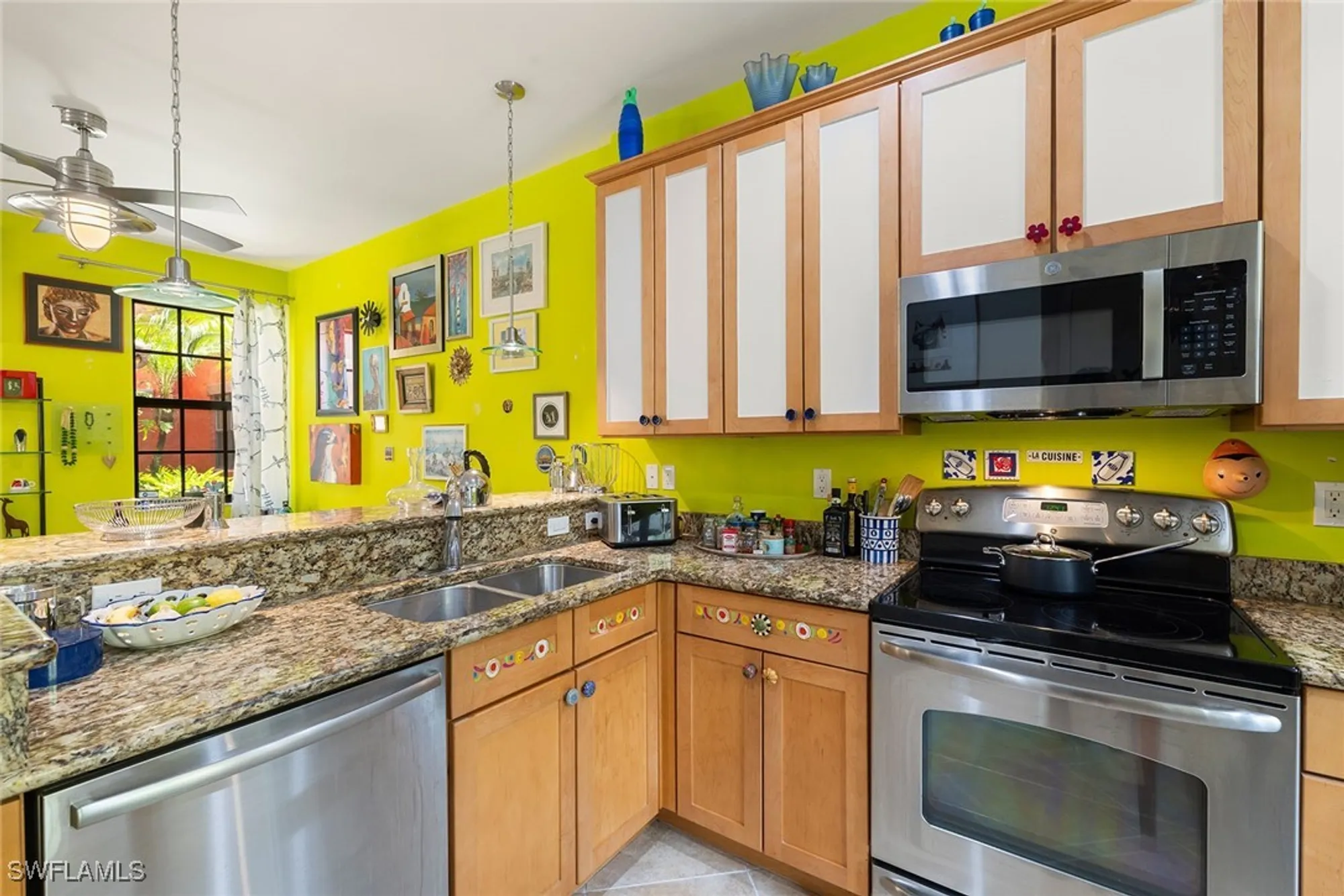 Property Slideshow image 13 of 32 | 8957 malibu st 502, Naples, FL, 34113