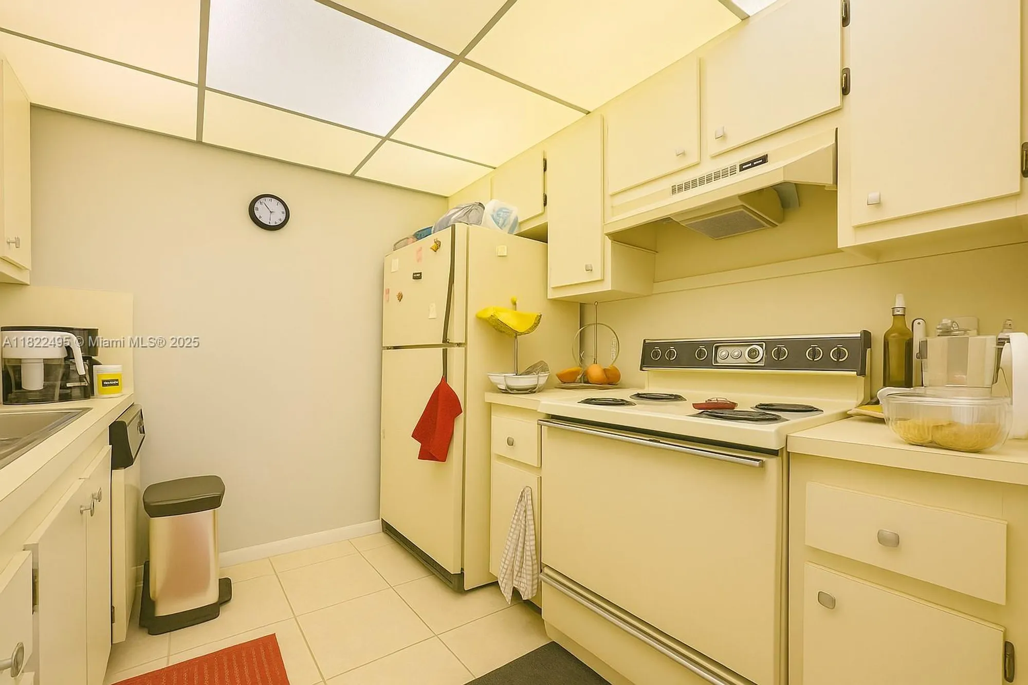 Property Slideshow image 5 of 11 | 801 sw 133rd ter k308, Pembroke Pines, FL, 33027