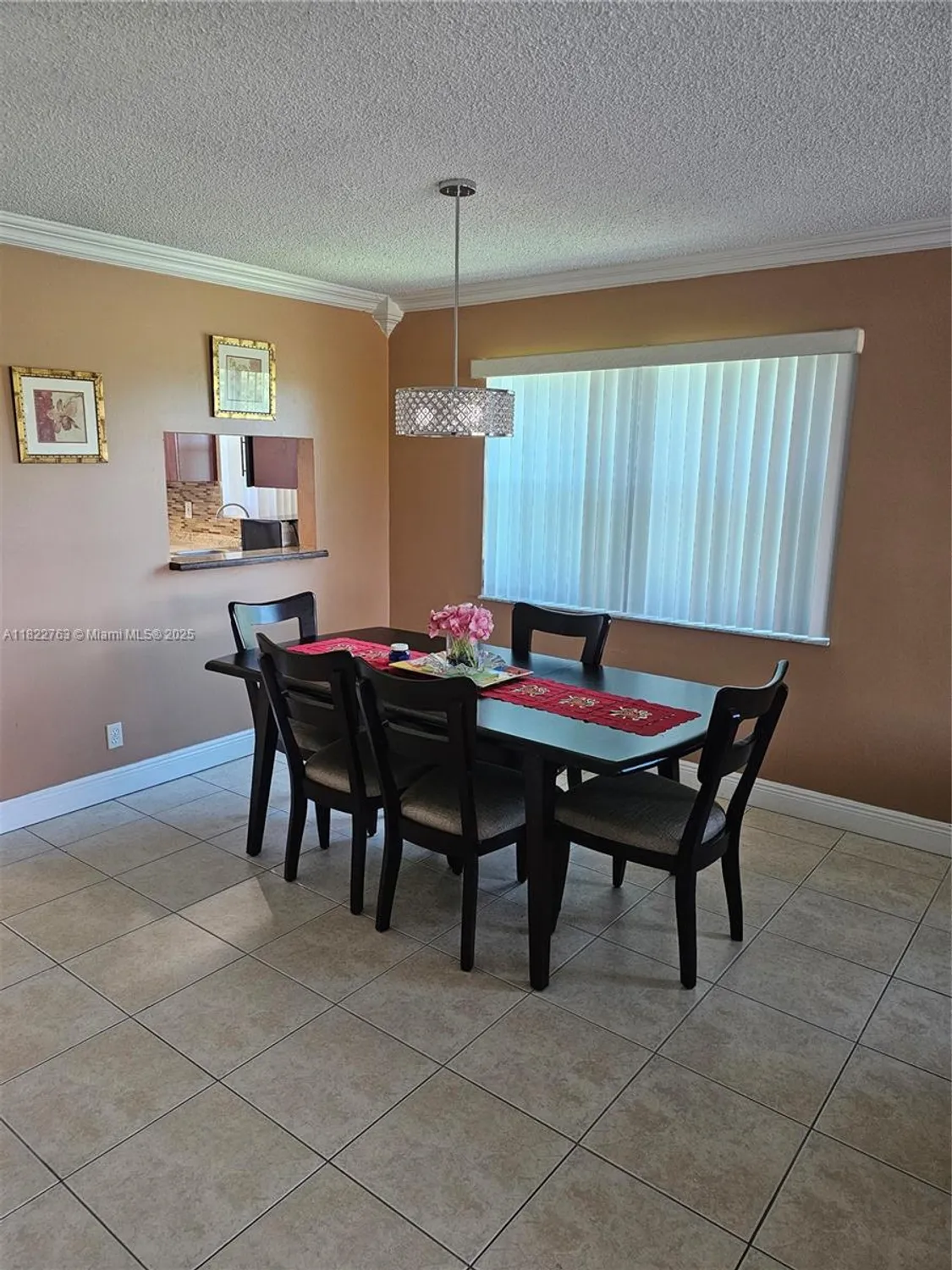 Property Slideshow image 6 of 13 | 3551 inverrary dr apt 304, Lauderhill, FL, 33319
