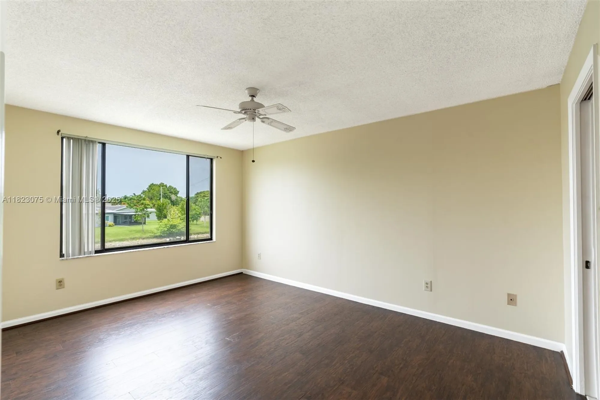 Property Slideshow image 17 of 26 | 9455 n belfort cir 211, Tamarac, FL, 33321