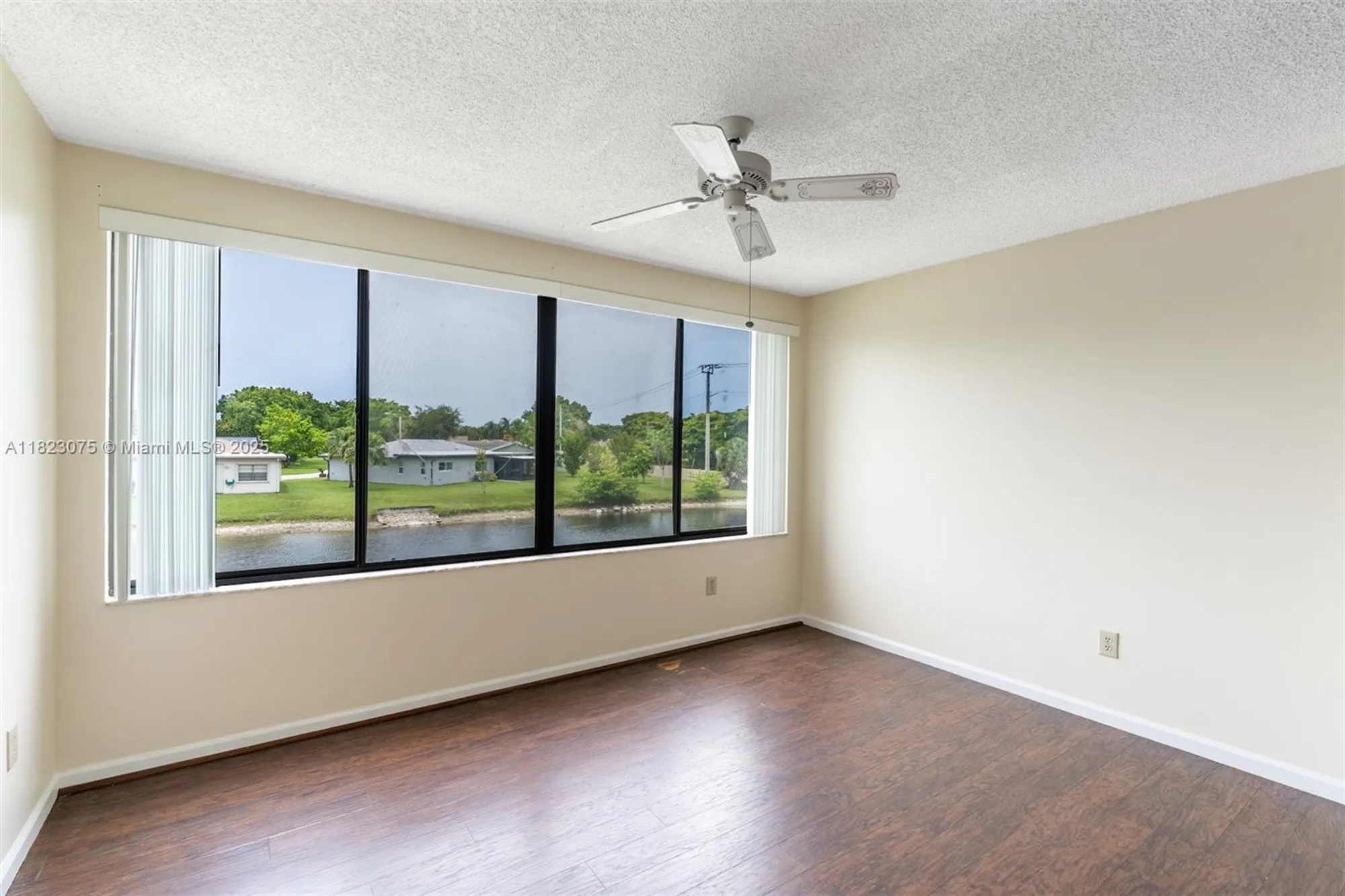 Property Slideshow image 11 of 26 | 9455 n belfort cir 211, Tamarac, FL, 33321