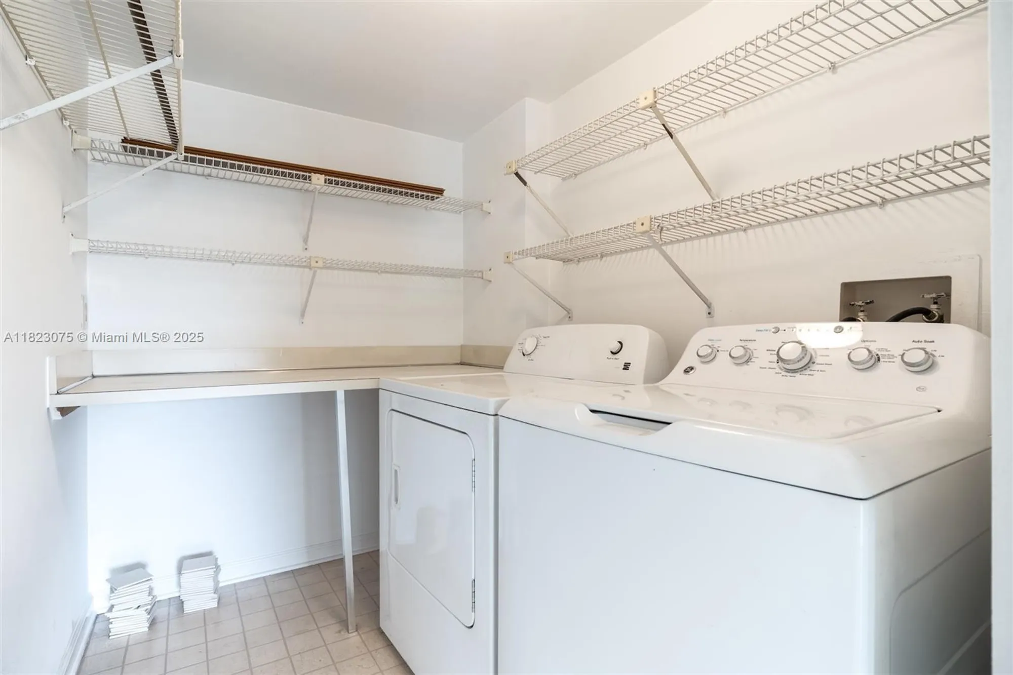 Property Slideshow image 12 of 26 | 9455 n belfort cir 211, Tamarac, FL, 33321