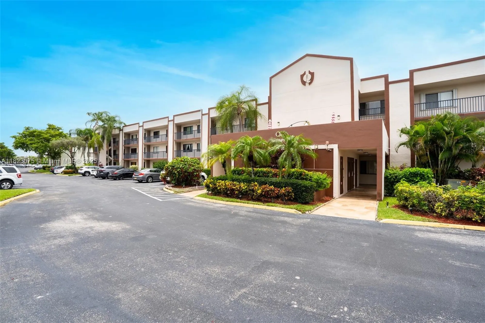 Property Slideshow image 22 of 26 | 9455 n belfort cir 211, Tamarac, FL, 33321