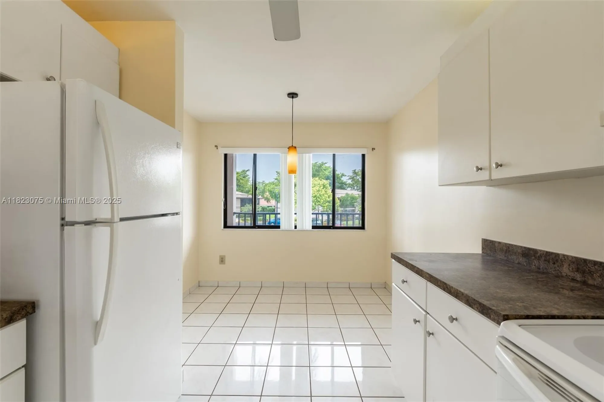 Property Slideshow image 6 of 26 | 9455 n belfort cir 211, Tamarac, FL, 33321