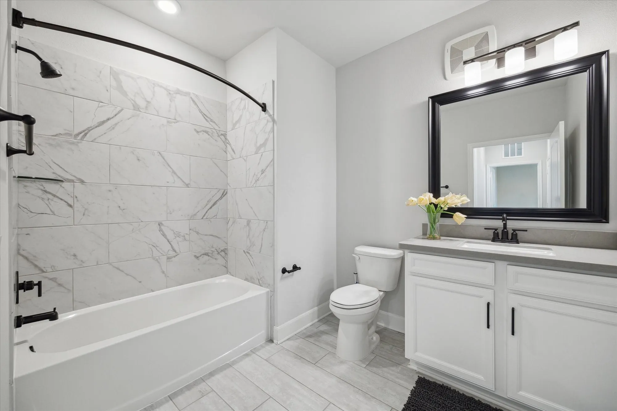 Property Slideshow image 15 of 31 | 6804 westview dr apt 1407, Houston, TX, 77055