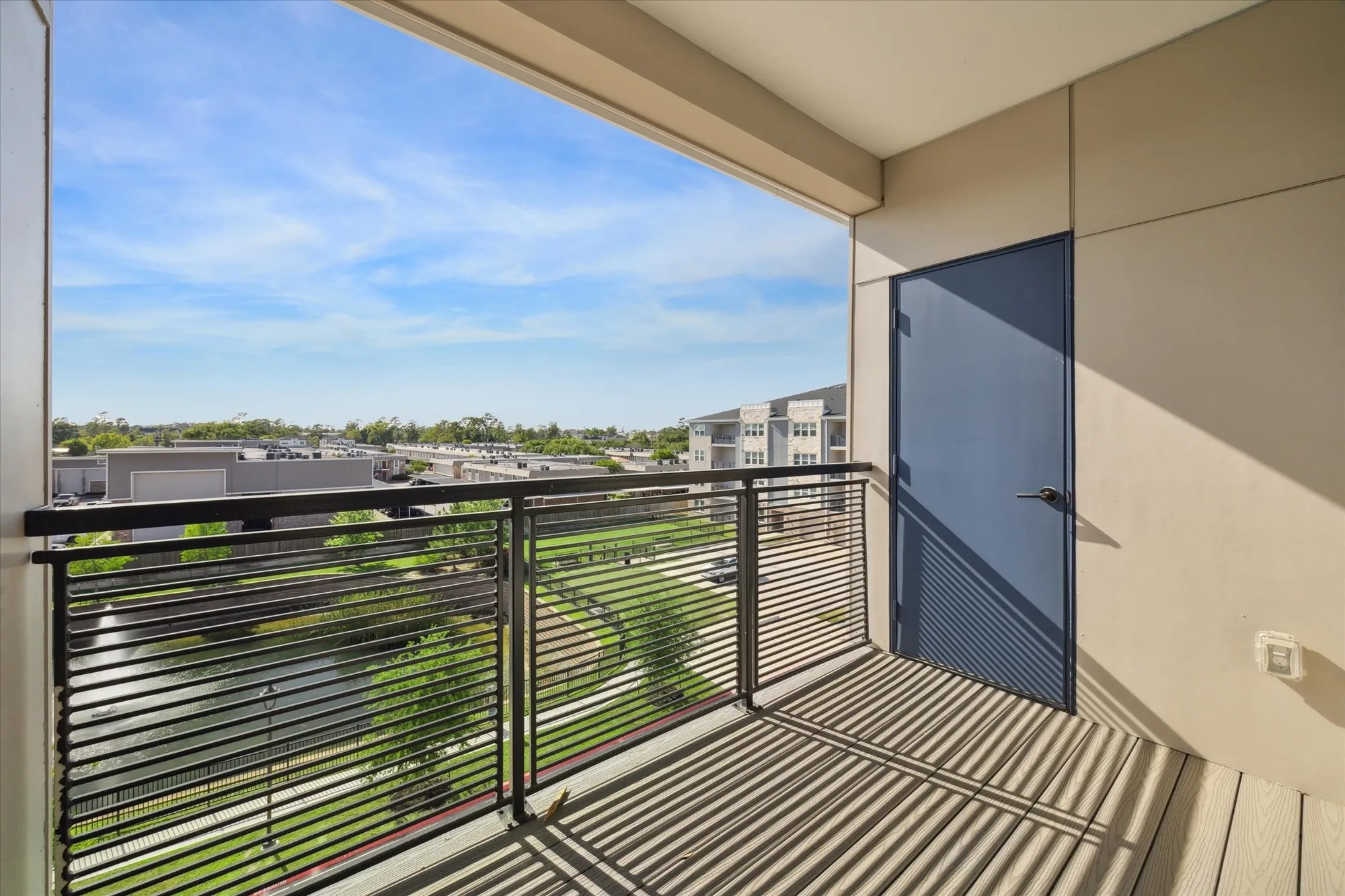 Property Slideshow image 17 of 31 | 6804 westview dr apt 1407, Houston, TX, 77055