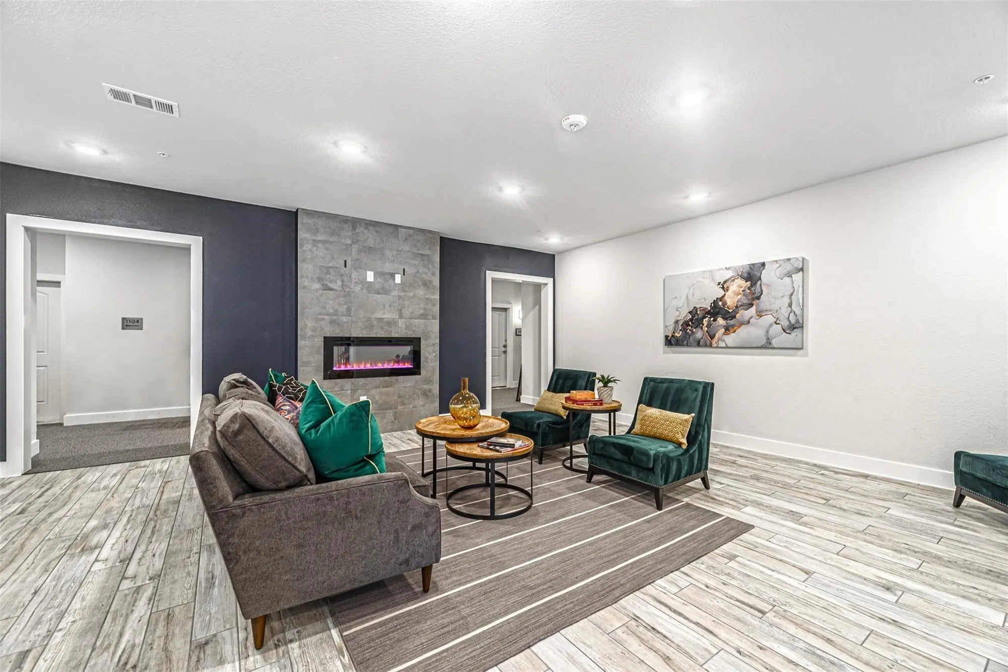 Property Slideshow image 24 of 31 | 6804 westview dr apt 1407, Houston, TX, 77055