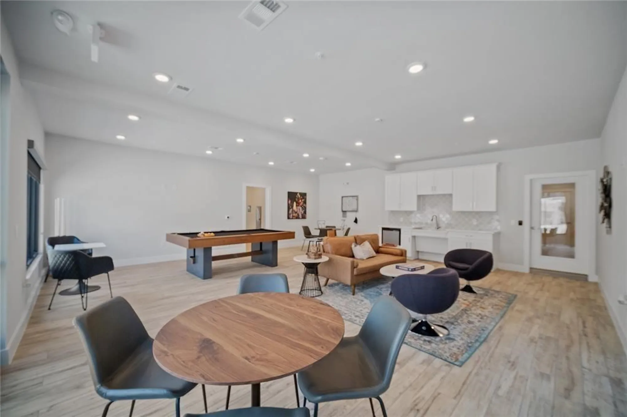 Property Slideshow image 26 of 31 | 6804 westview dr apt 1407, Houston, TX, 77055