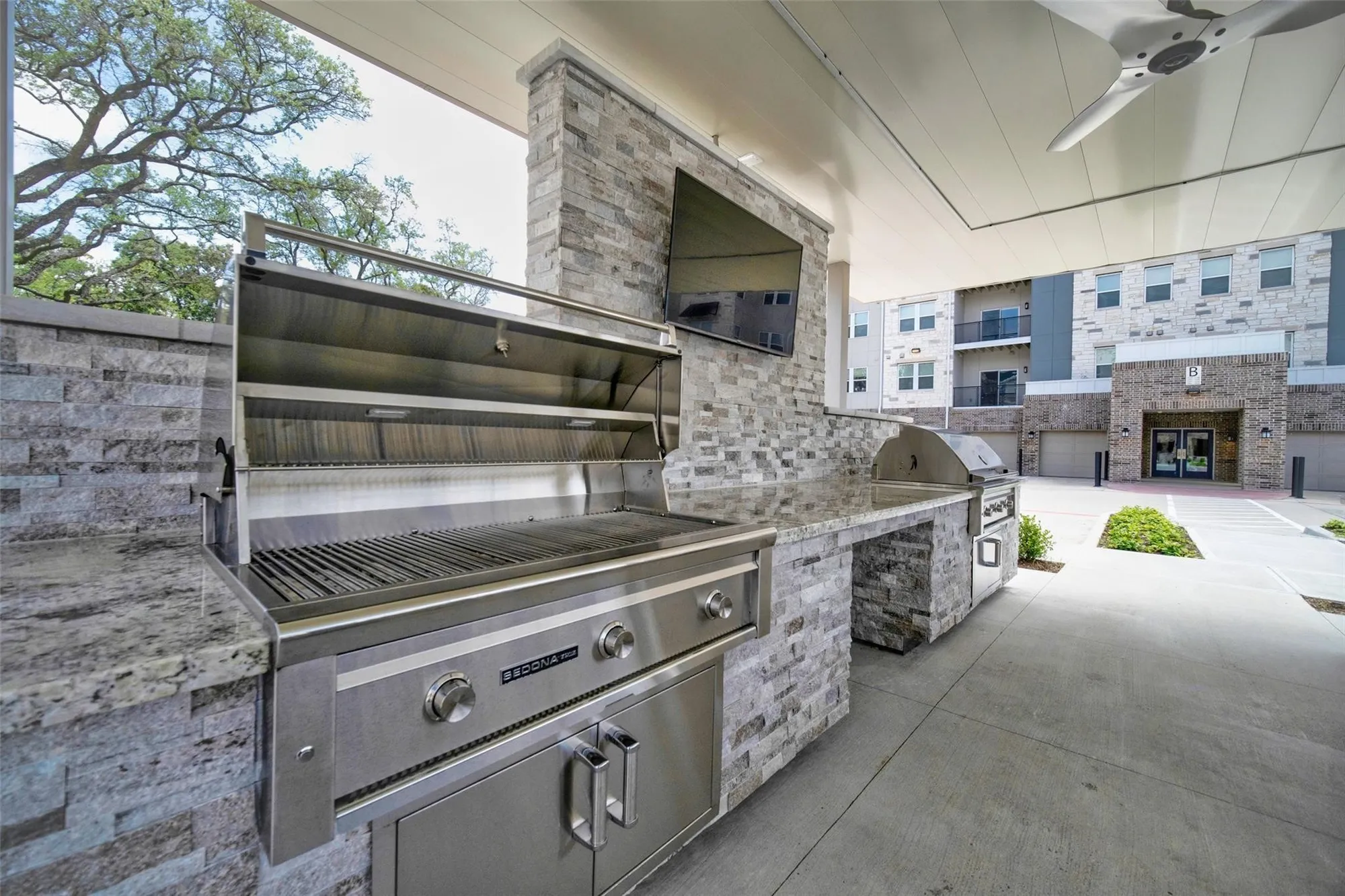 Property Slideshow image 29 of 31 | 6804 westview dr apt 1407, Houston, TX, 77055