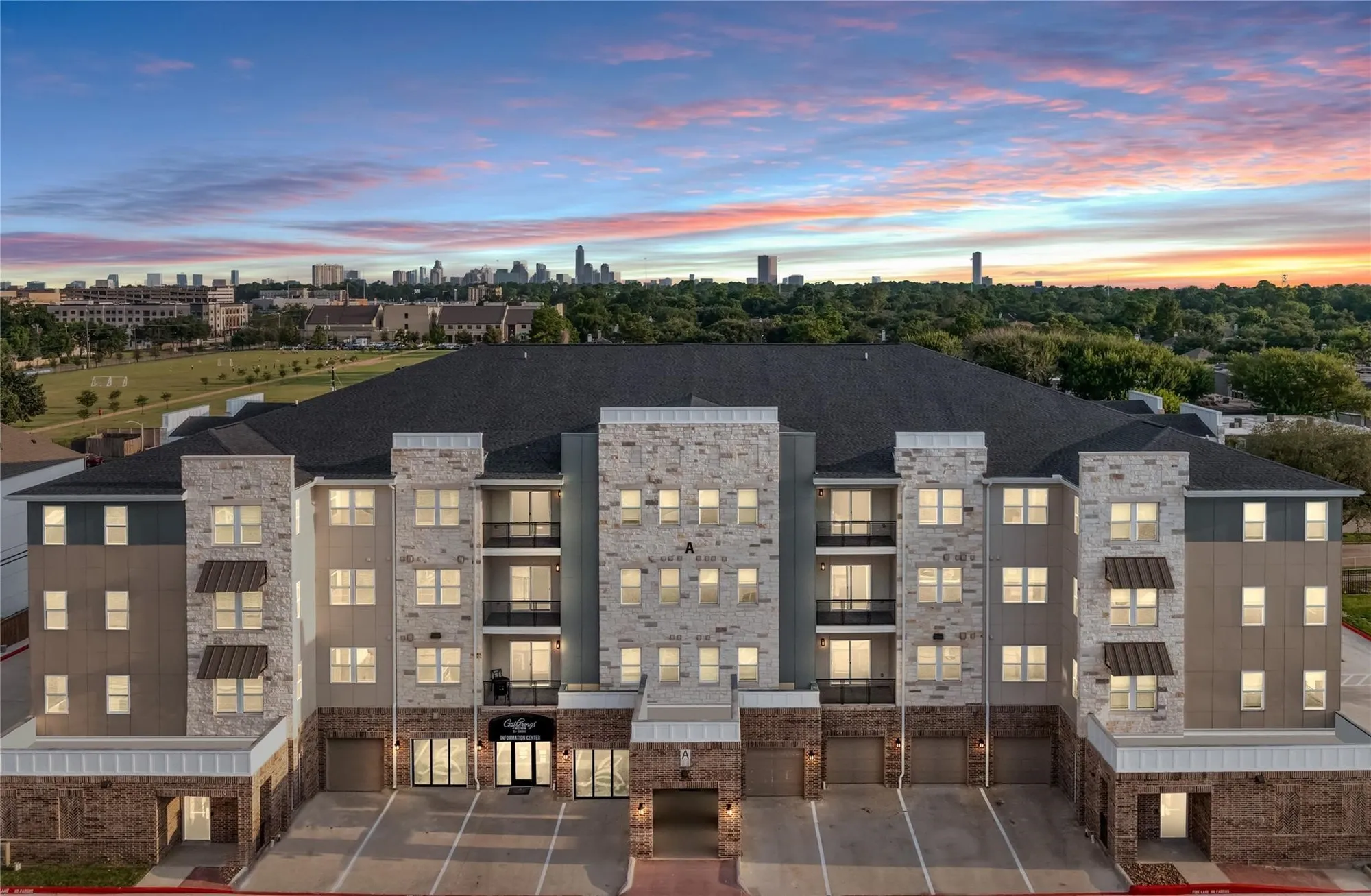 Property Slideshow image 20 of 31 | 6804 westview dr apt 1407, Houston, TX, 77055