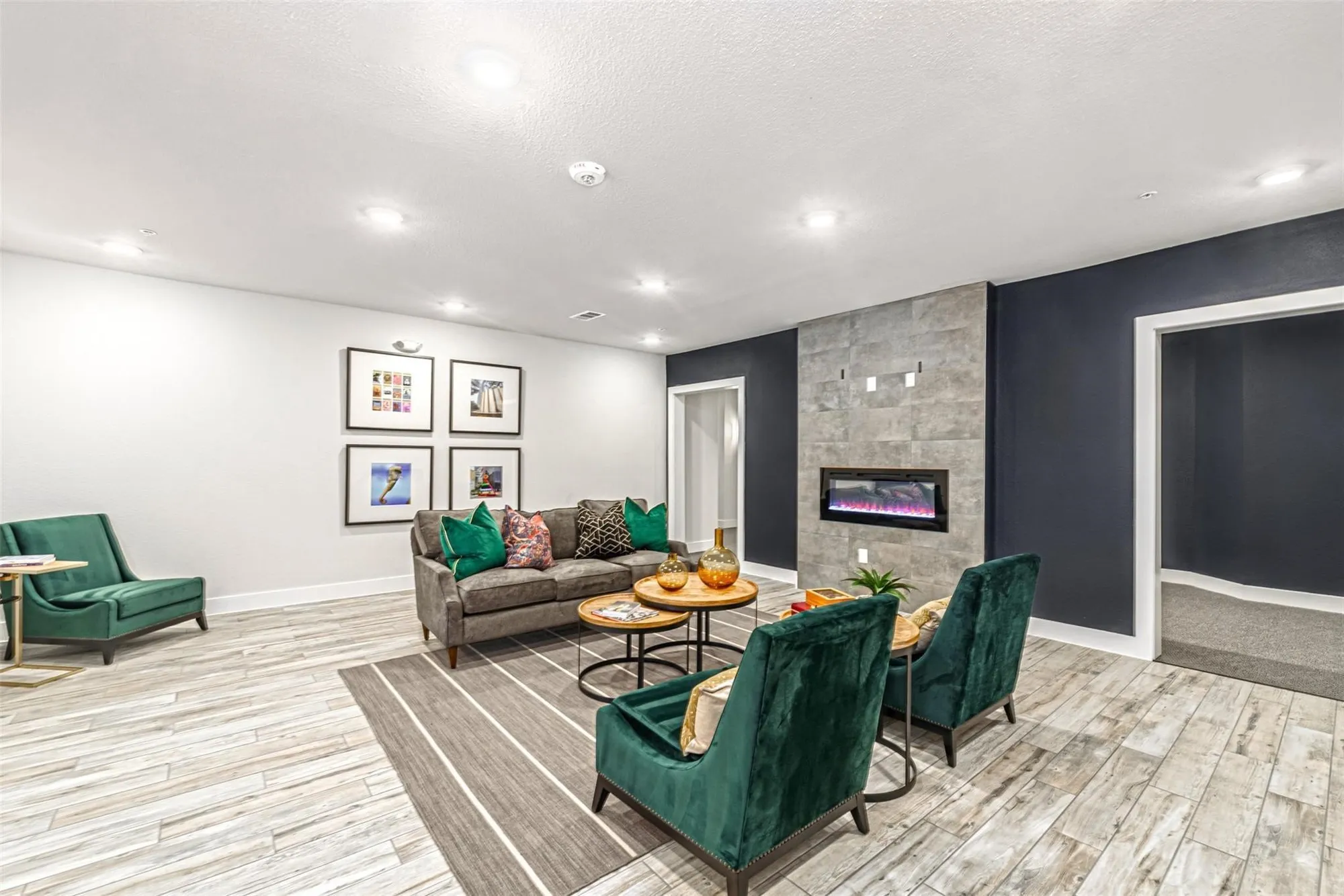 Property Slideshow image 23 of 31 | 6804 westview dr apt 1407, Houston, TX, 77055