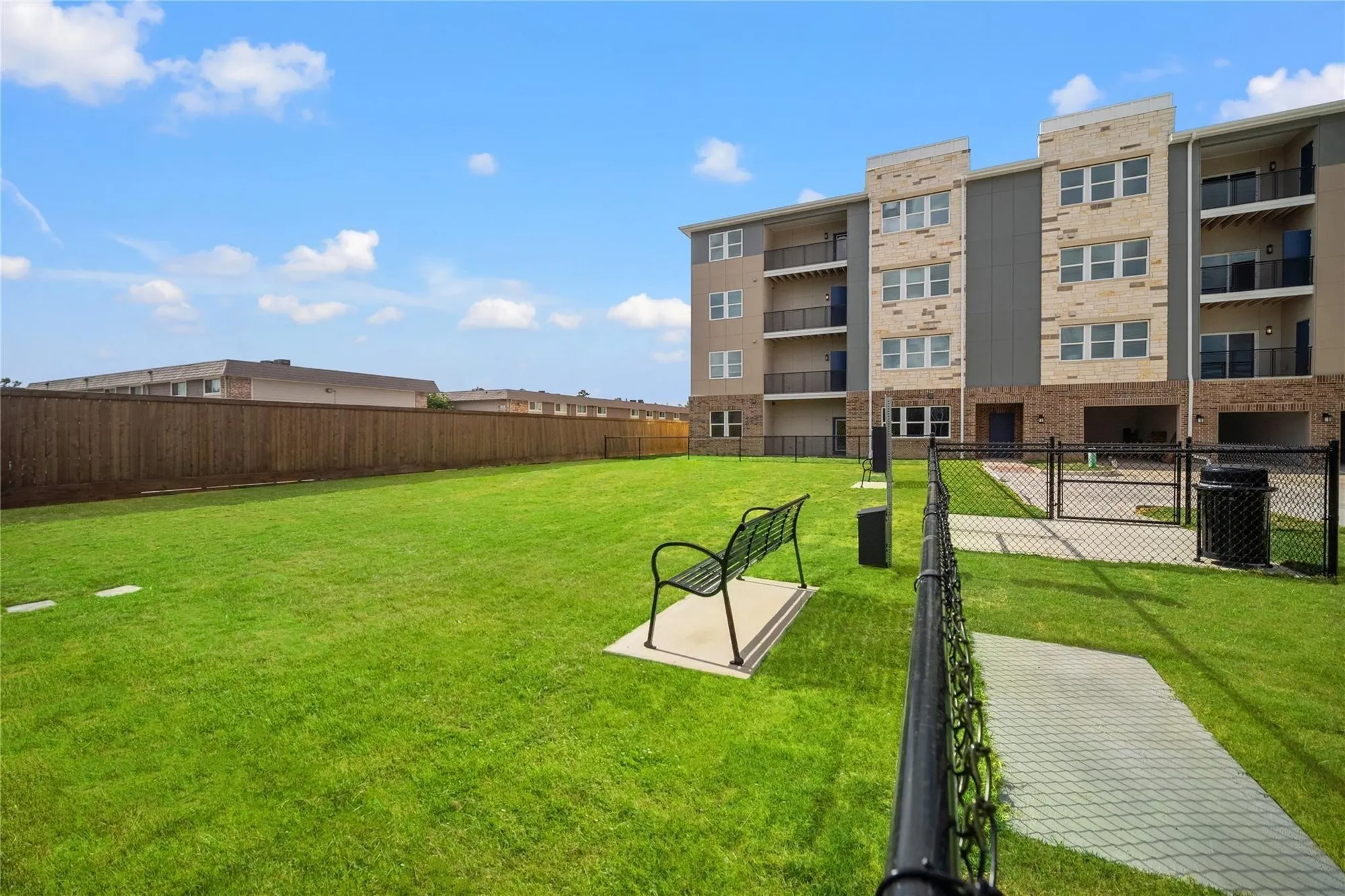 Property Slideshow image 31 of 31 | 6804 westview dr apt 1407, Houston, TX, 77055