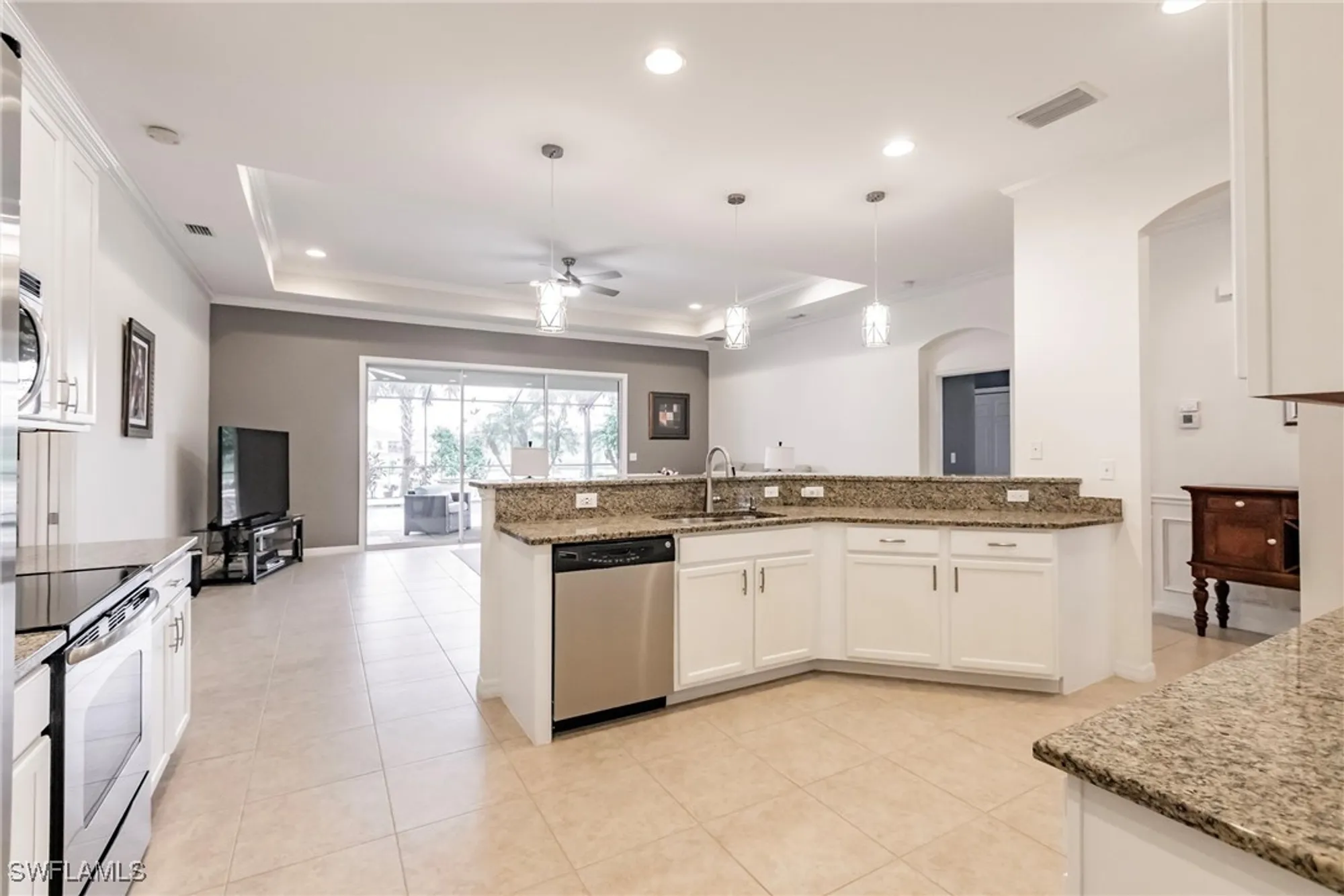 Property Slideshow image 11 of 50 | 3260 magnolia landing ln, North Fort Myers, FL, 33917