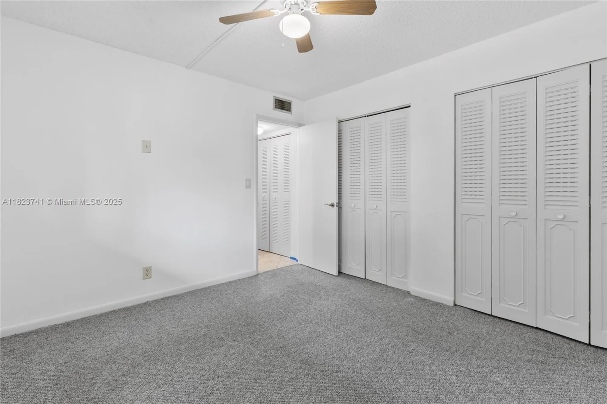 Property Slideshow image 15 of 22 | 7887 golf circle dr 203, Margate, FL, 33063