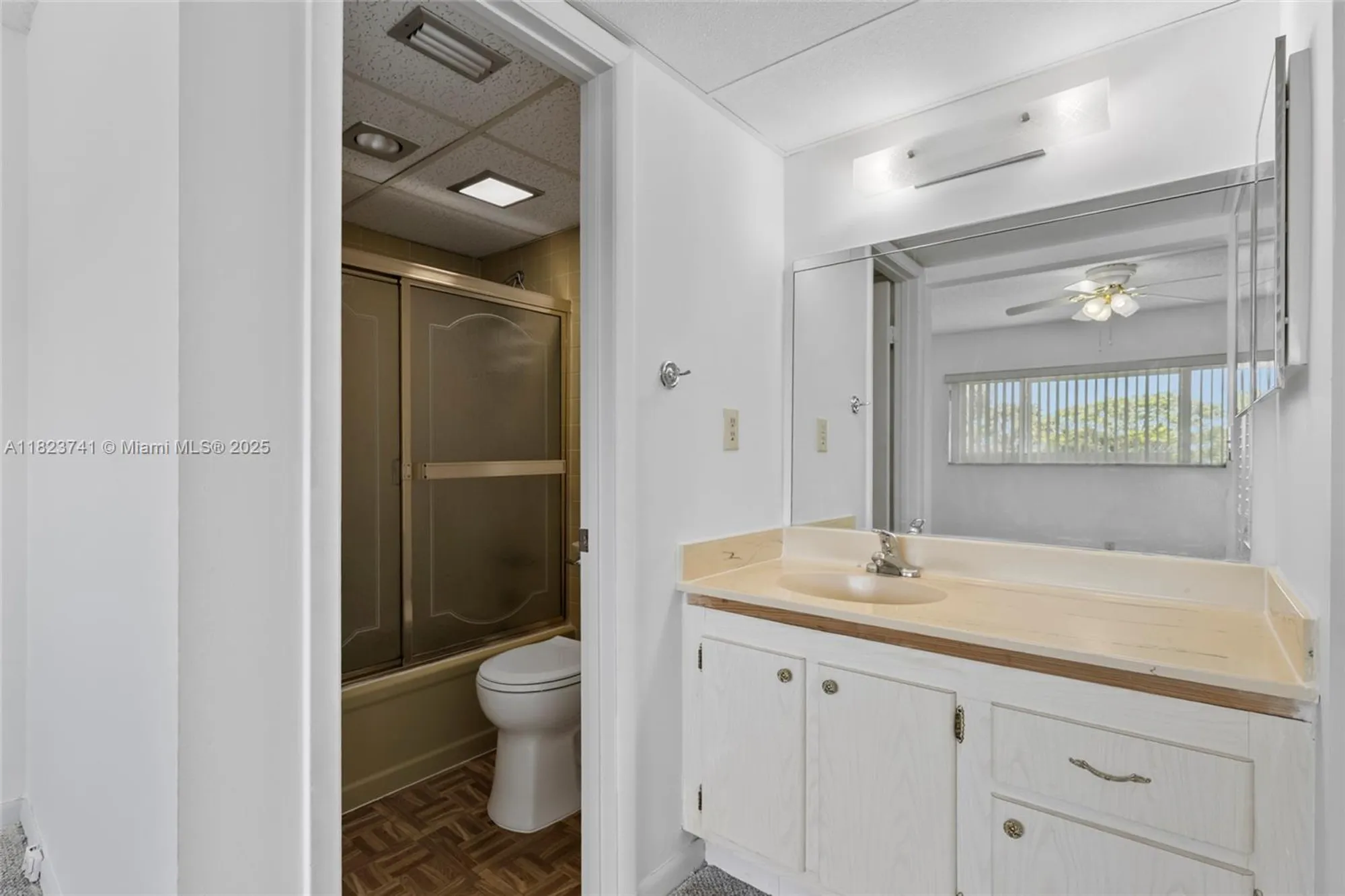 Property Slideshow image 10 of 22 | 7887 golf circle dr 203, Margate, FL, 33063