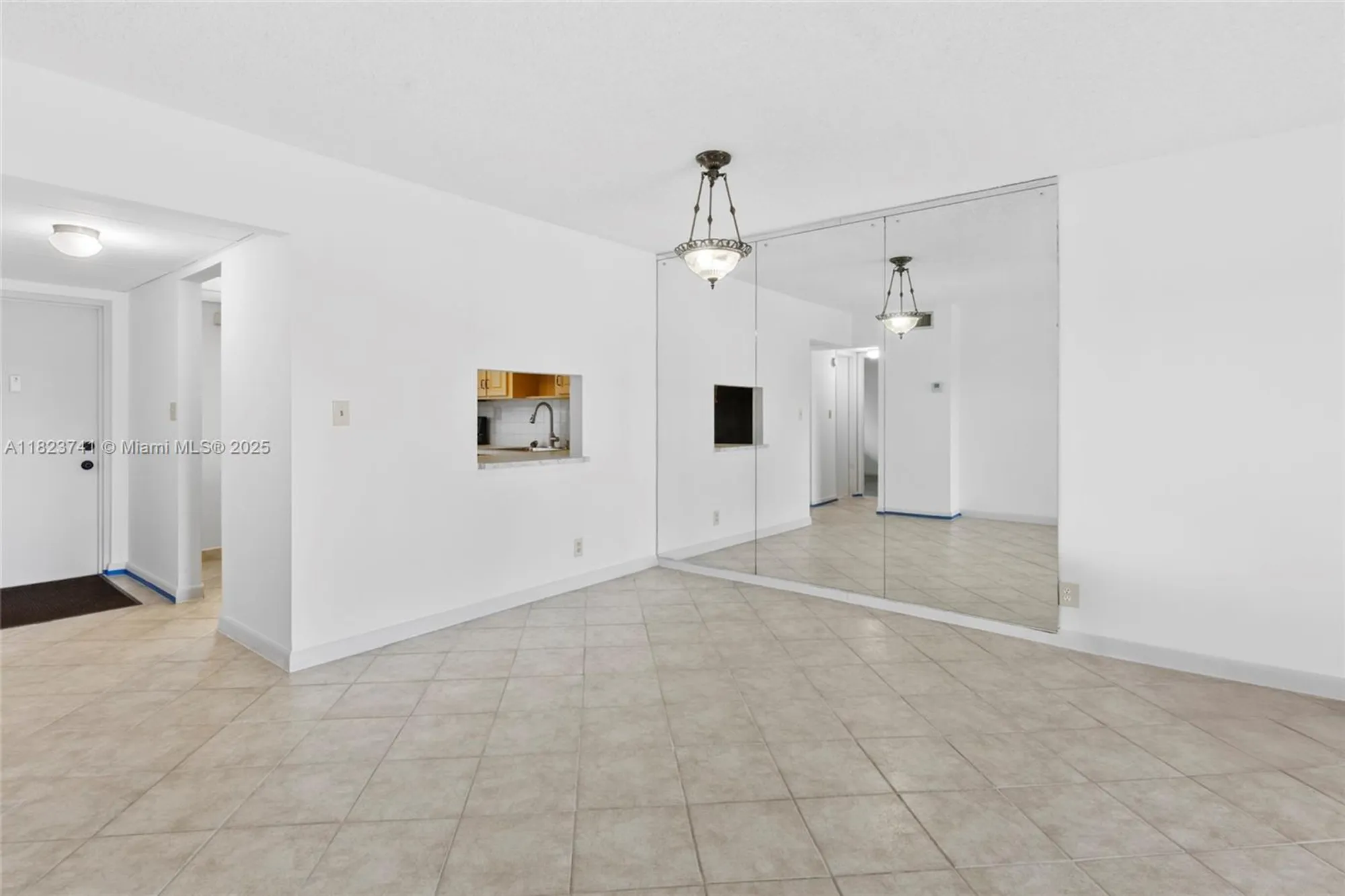 Property Slideshow image 3 of 22 | 7887 golf circle dr 203, Margate, FL, 33063