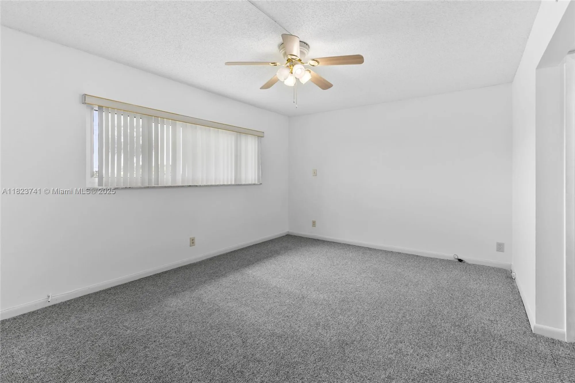 Property Slideshow image 7 of 22 | 7887 golf circle dr 203, Margate, FL, 33063