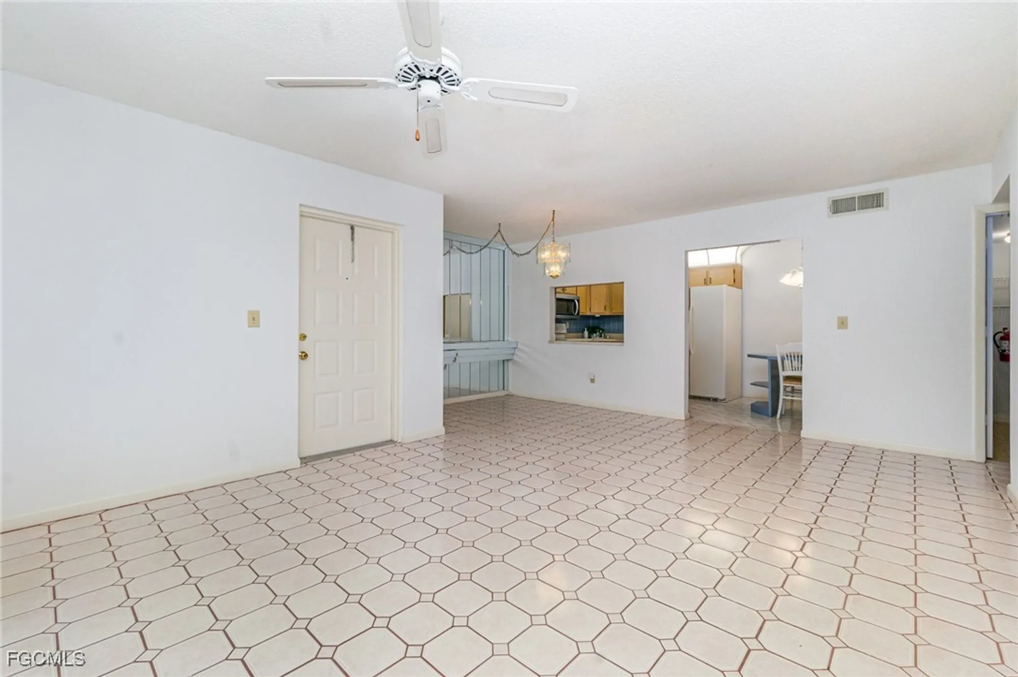Property Slideshow image 15 of 30 | 9950 sailview ct apt 12, Fort Myers, FL, 33905