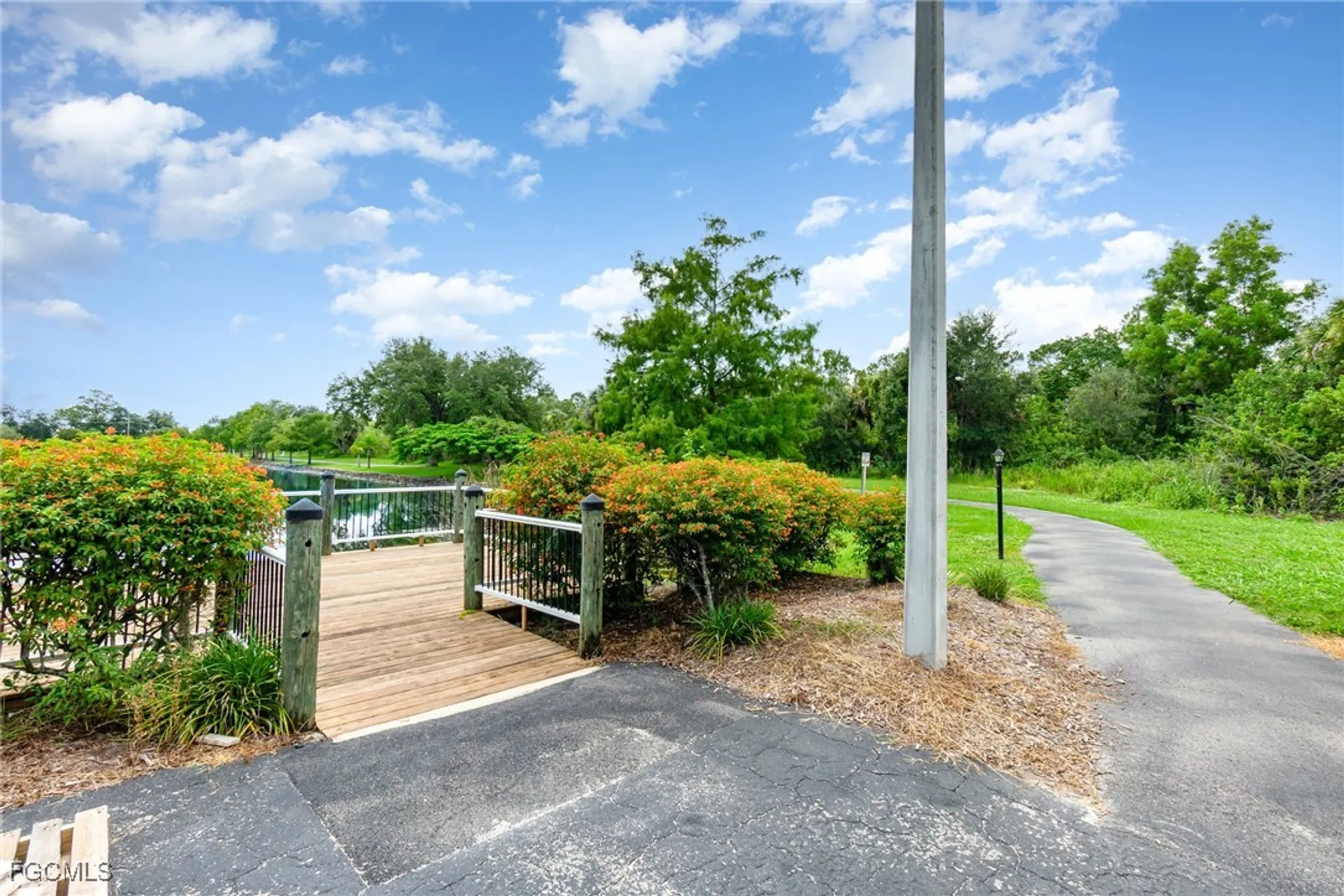 Property Slideshow image 28 of 30 | 9950 sailview ct apt 12, Fort Myers, FL, 33905