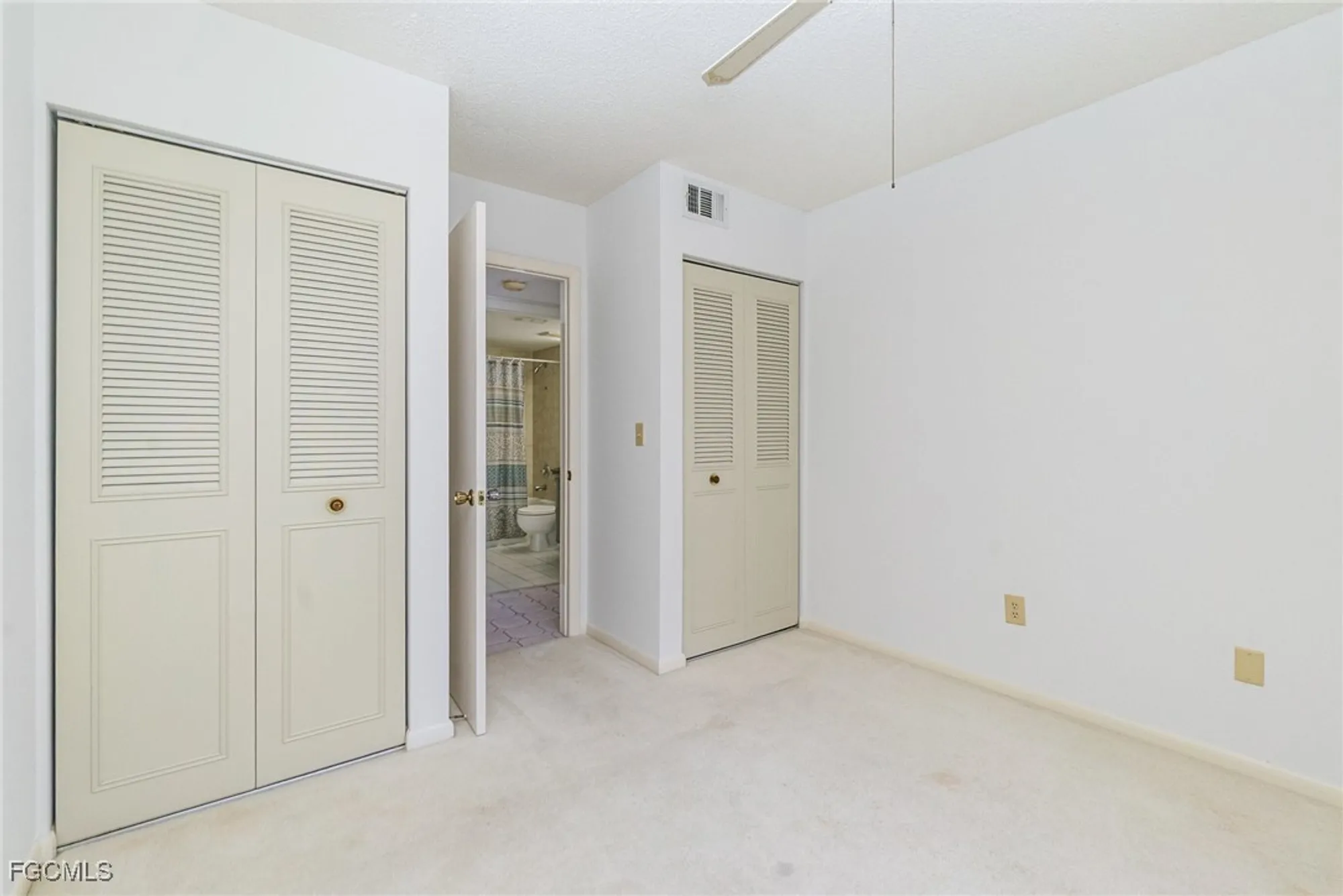 Property Slideshow image 21 of 30 | 9950 sailview ct apt 12, Fort Myers, FL, 33905