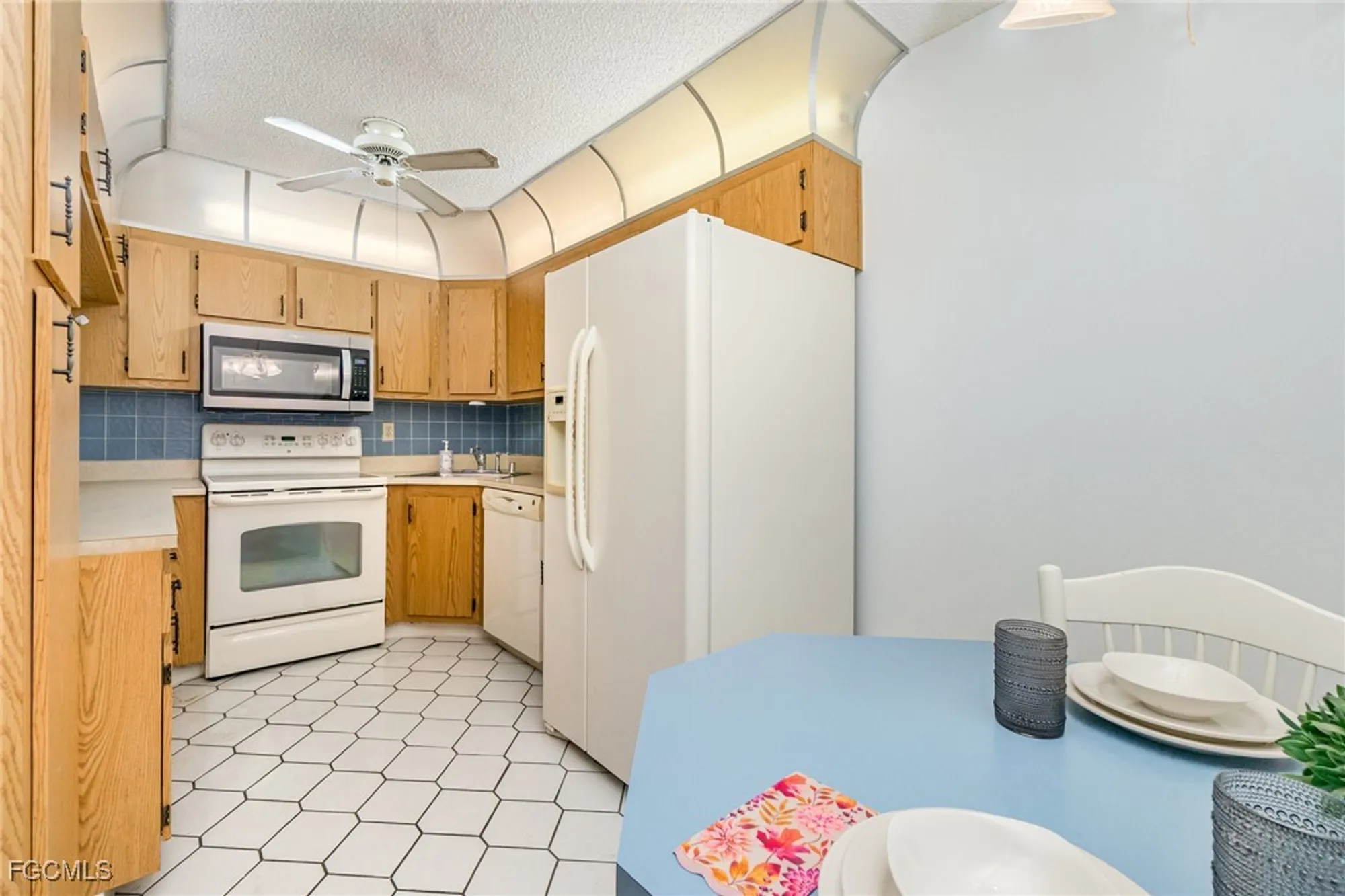 Property Slideshow image 6 of 30 | 9950 sailview ct apt 12, Fort Myers, FL, 33905