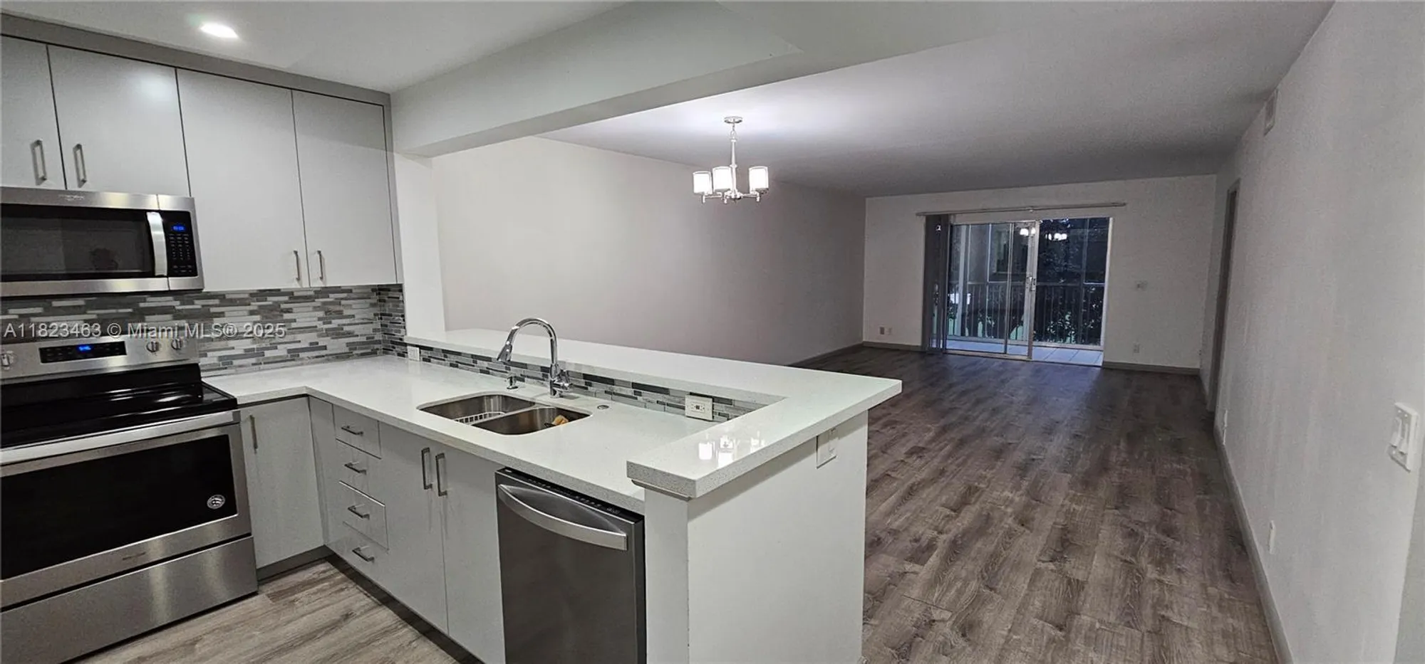 Property Slideshow image 6 of 22 | 100 sw 130th ter 309c, Pembroke Pines, FL, 33027