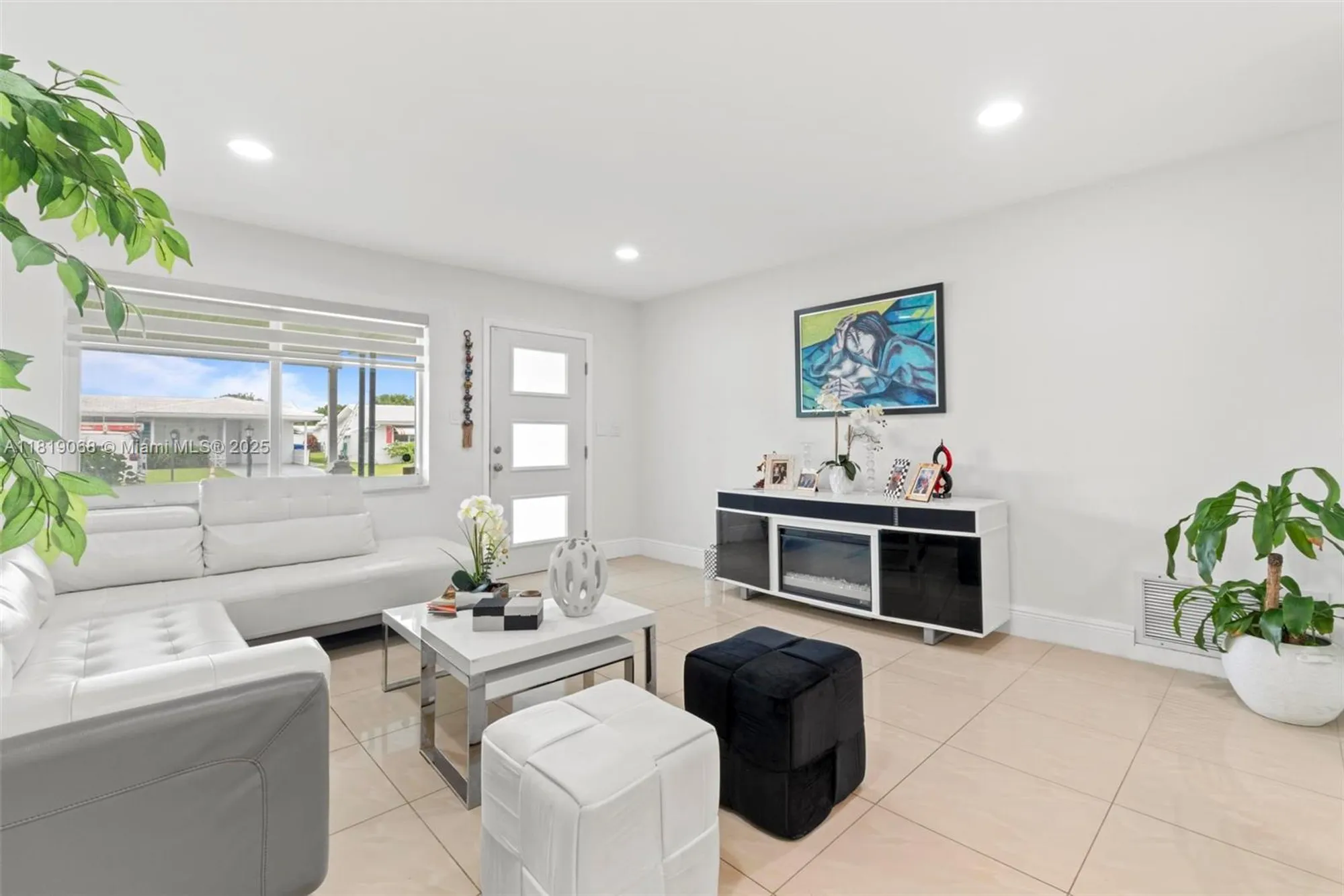 Property Slideshow image 4 of 15 | 131 nw 31st ct, Pompano Beach, FL, 33064