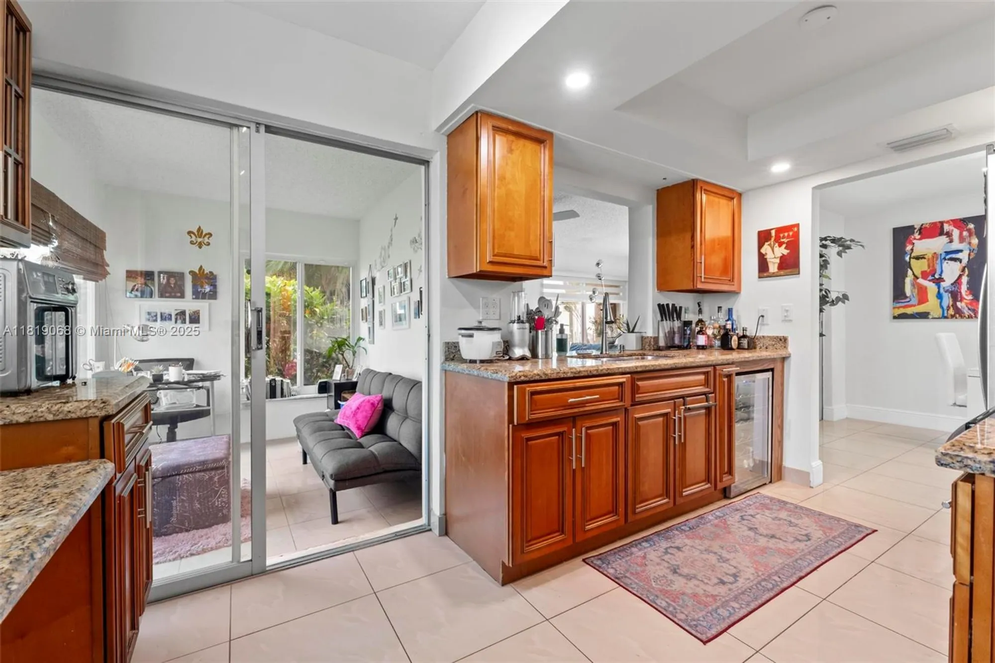 Property Slideshow image 7 of 15 | 131 nw 31st ct, Pompano Beach, FL, 33064