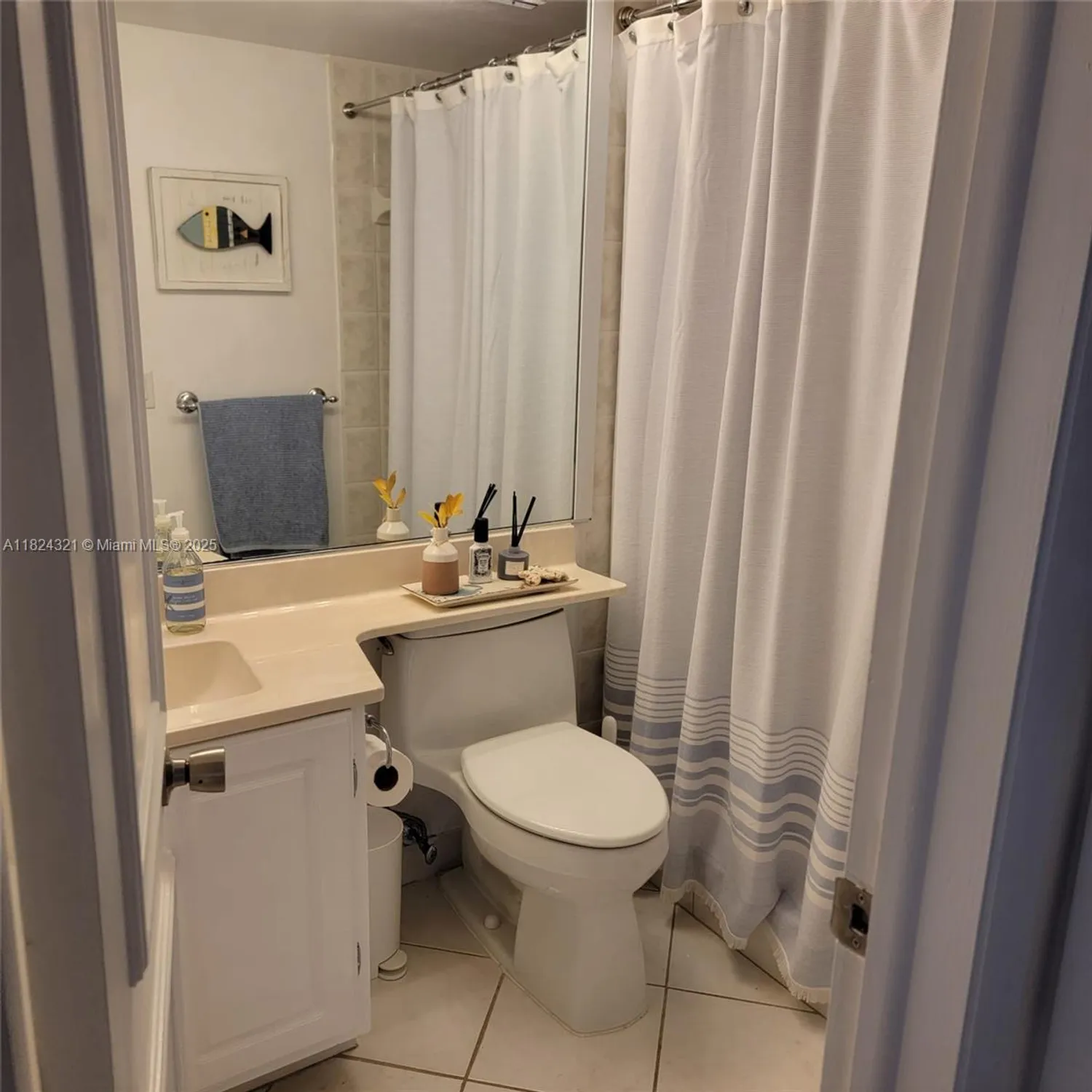Property Slideshow image 14 of 23 | 2731 ne 14th street cswy apt 636, Pompano Beach, FL, 33062