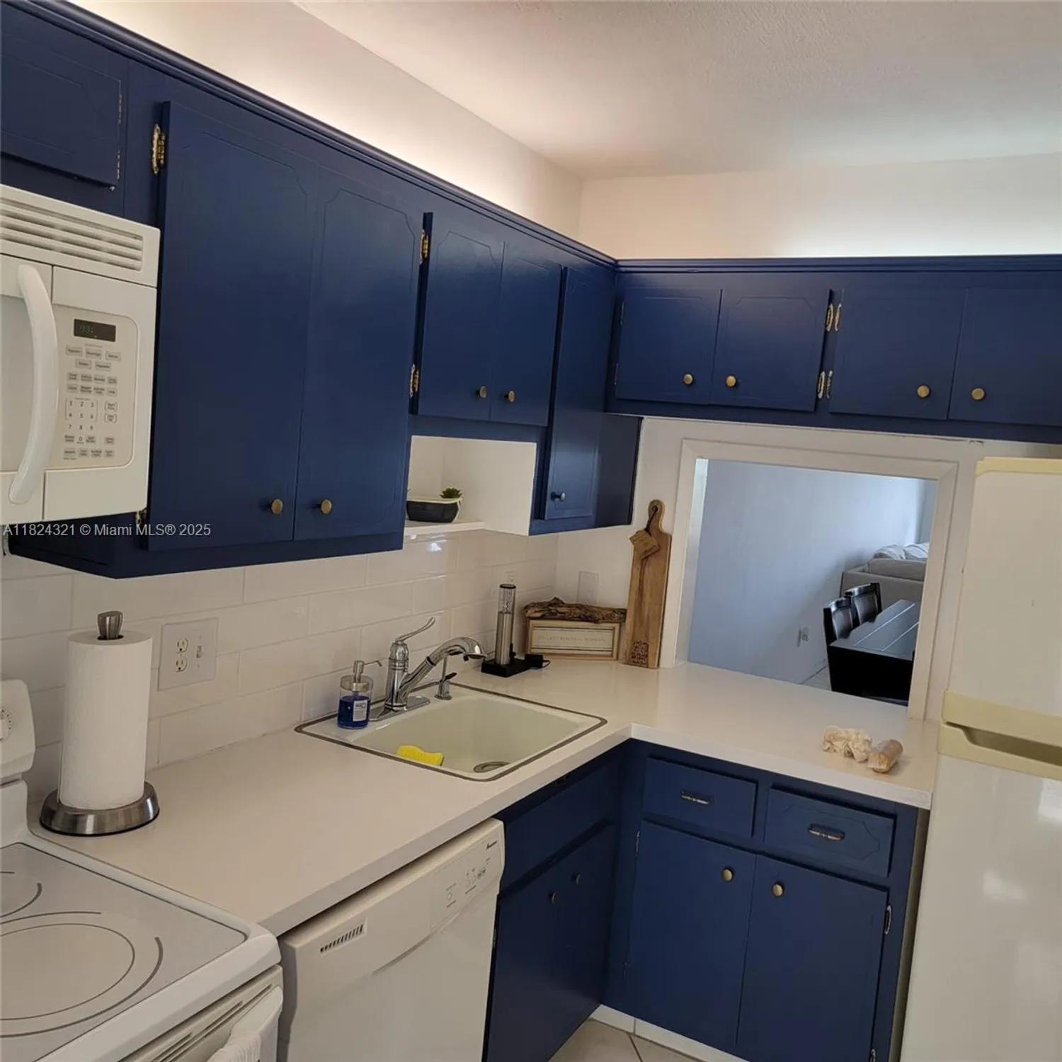 Property Slideshow image 6 of 23 | 2731 ne 14th street cswy apt 636, Pompano Beach, FL, 33062