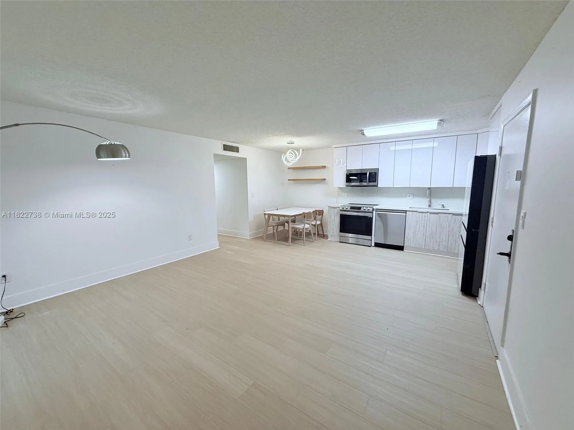 Property Slideshow image 1 of 24 | 9352 s belfort cir 109, Tamarac, FL, 33321