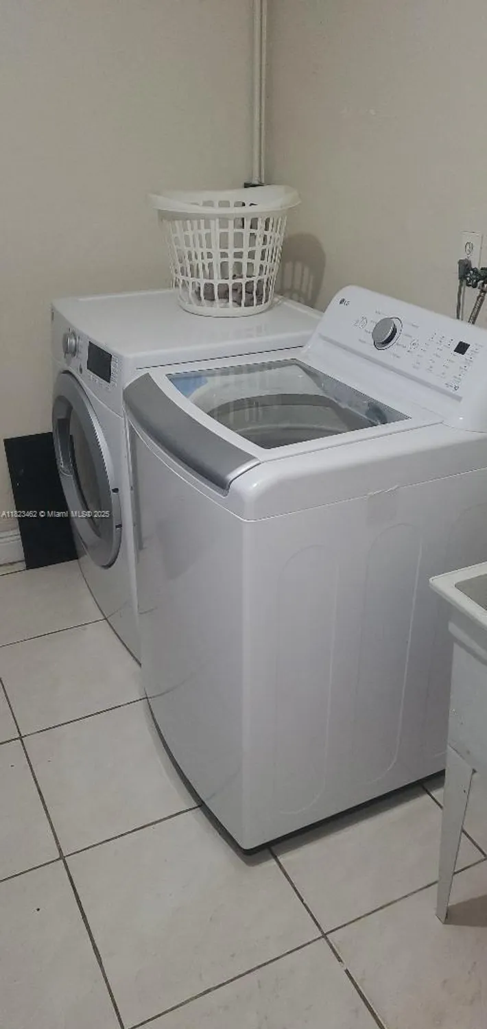 Property Slideshow image 2 of 2 | 4926 nw 48th ave, Tamarac, FL, 33319