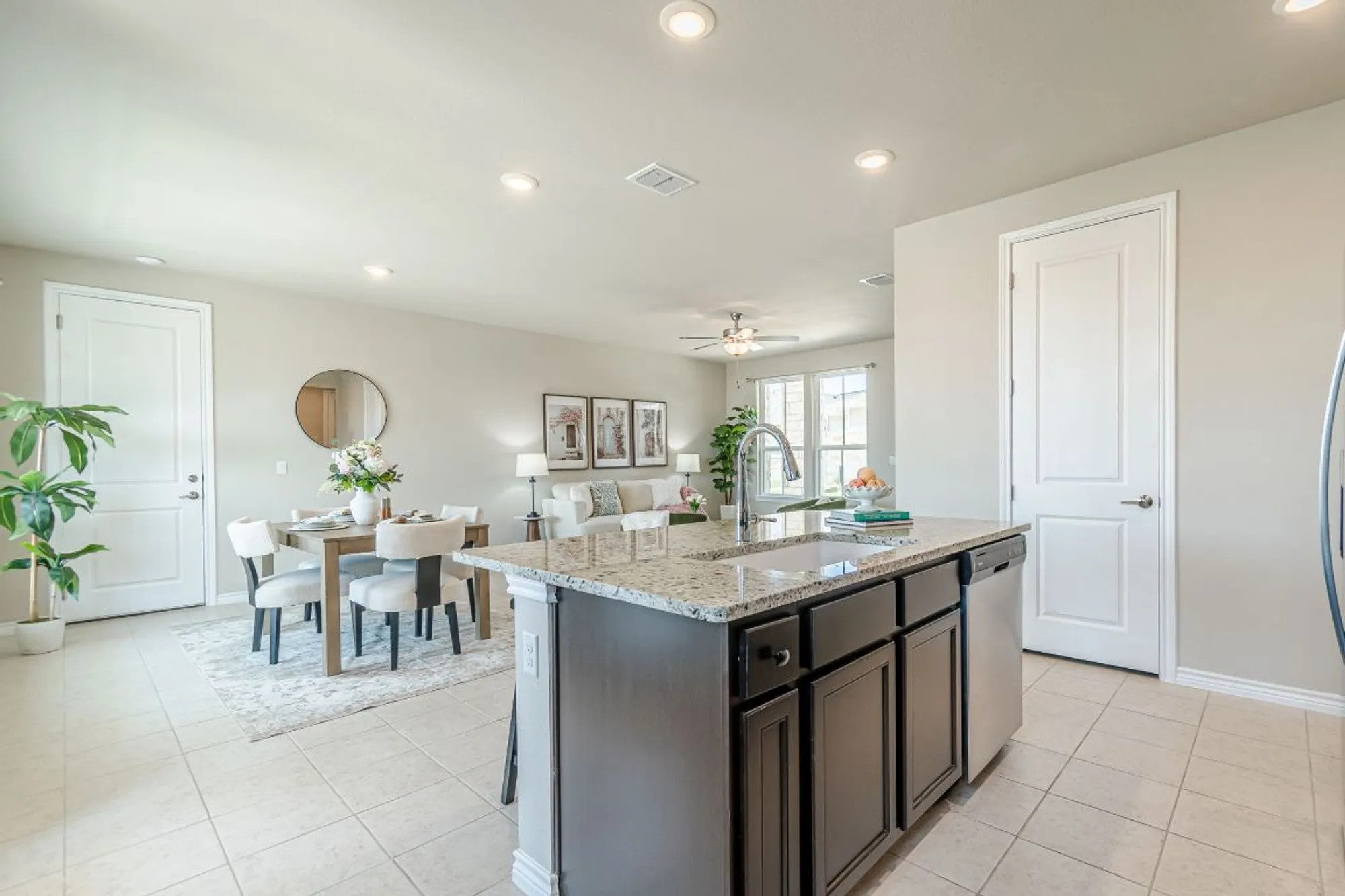 Property Slideshow image 15 of 39 | 116 mulligan dr unit 103, San Marcos, TX, 78666