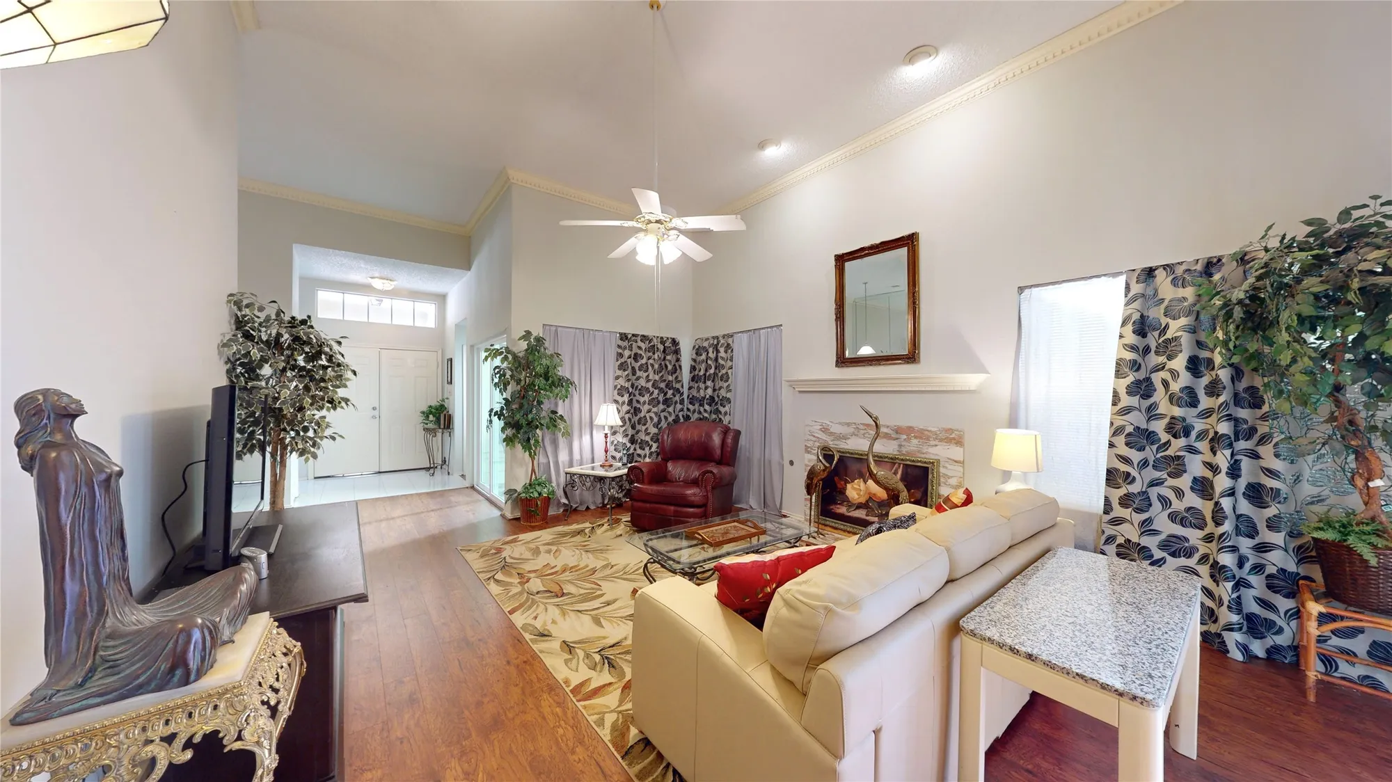 Property Slideshow image 8 of 28 | 3011 flower field ln, Pearland, TX, 77584