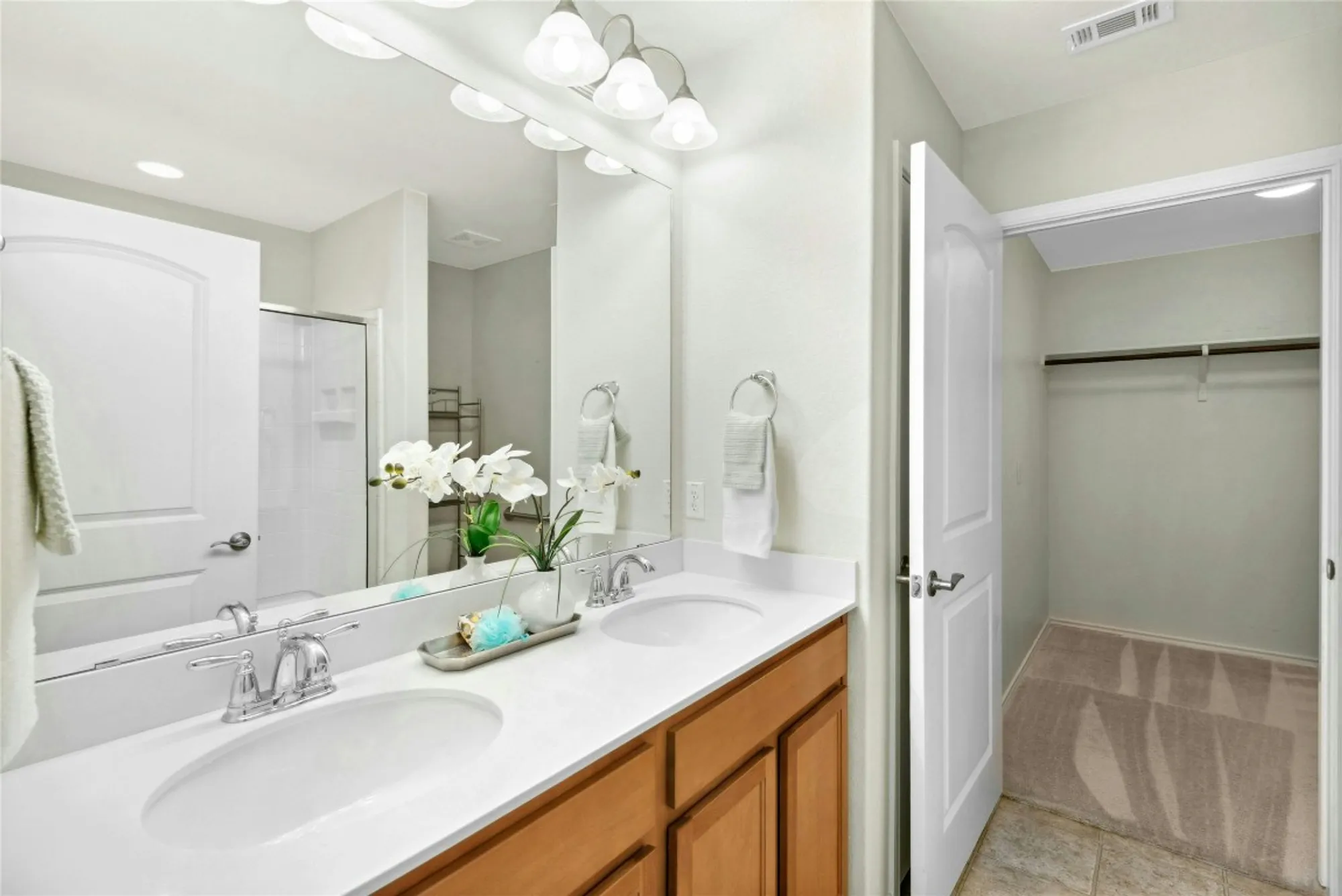 Property Slideshow image 15 of 34 | 225 hobby st, Georgetown, TX, 78633