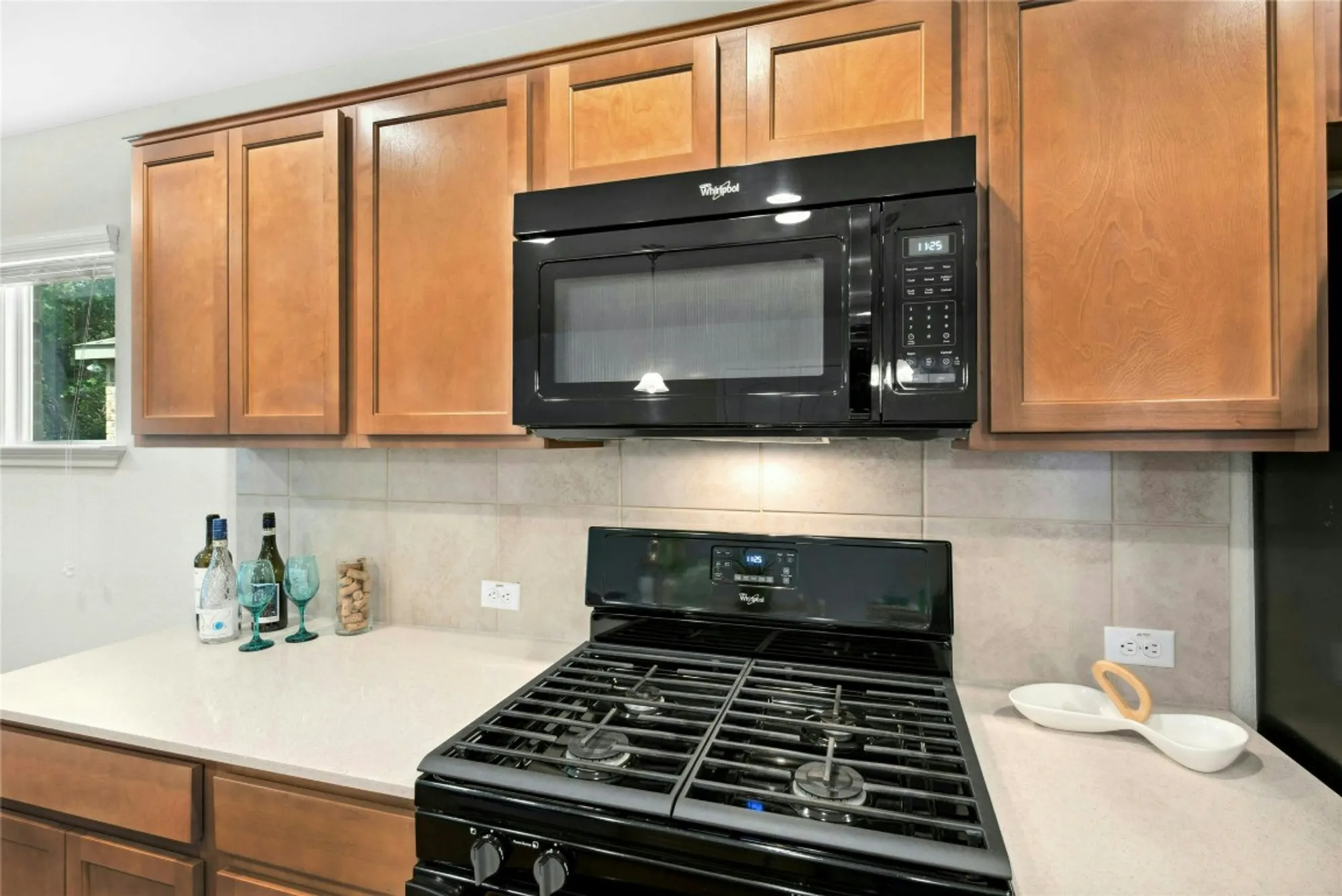 Property Slideshow image 10 of 34 | 225 hobby st, Georgetown, TX, 78633