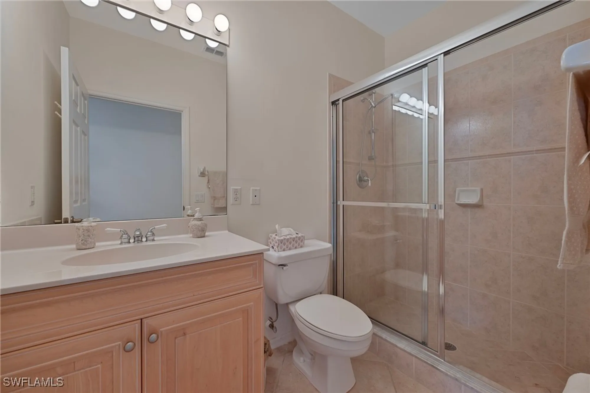 Property Slideshow image 15 of 22 | 26962 montego pointe ct 202, Bonita Springs, FL, 34134