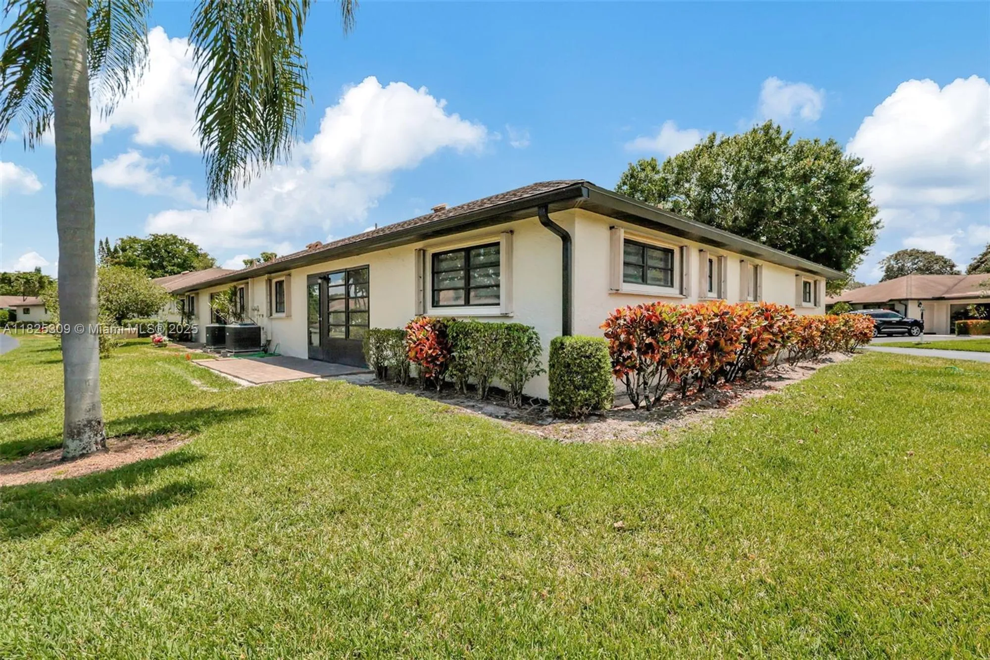 Property Slideshow image 12 of 44 | 4764 greentree cres a, Boynton Beach, FL, 33436