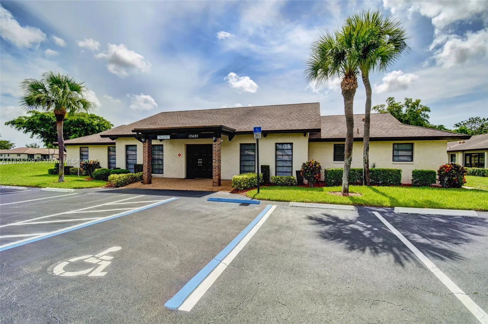 Property Slideshow image 39 of 44 | 4764 greentree cres a, Boynton Beach, FL, 33436
