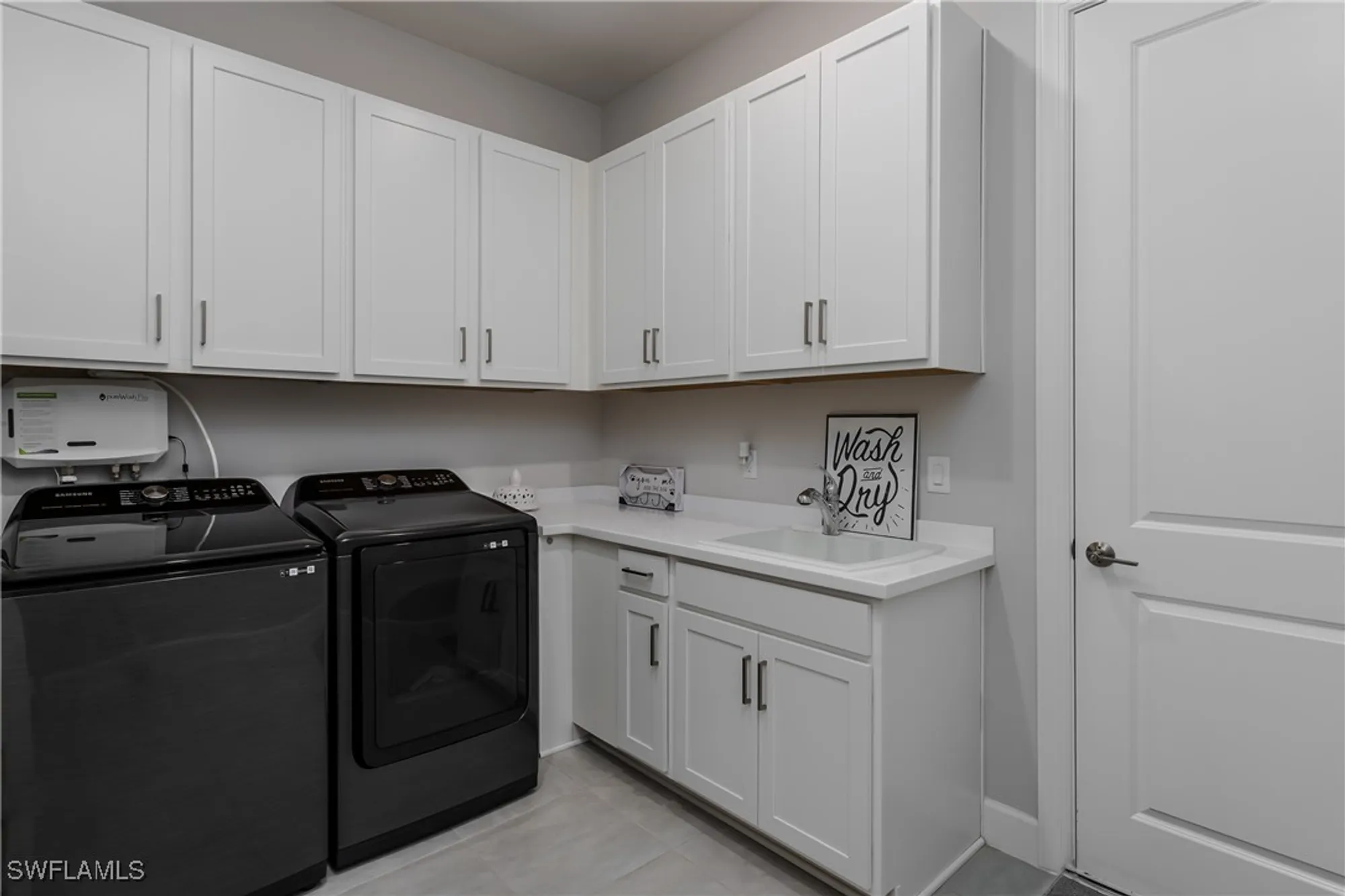 Property Slideshow image 25 of 37 | 11935 collegio dr, Fort Myers, FL, 33913