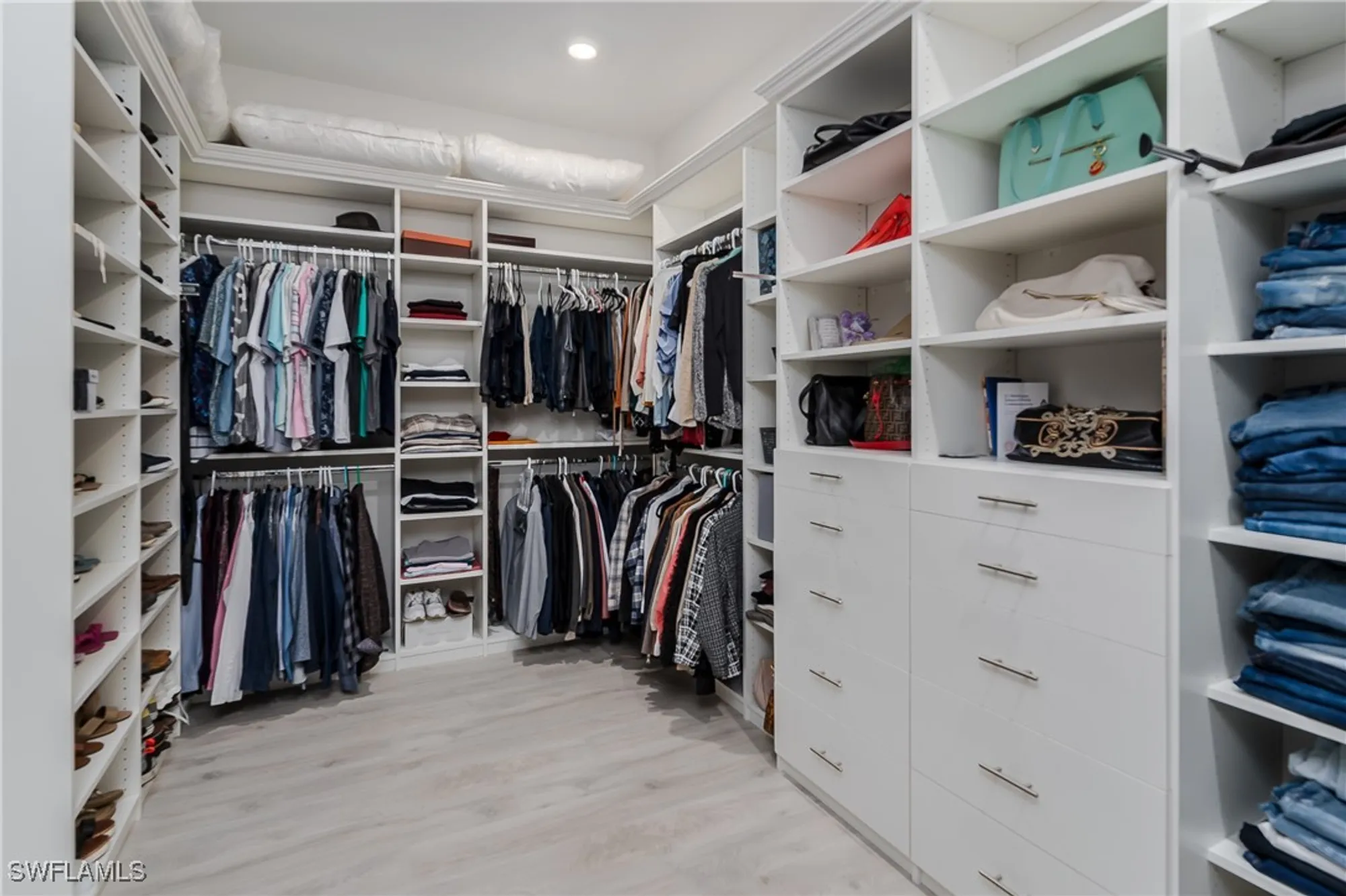 Property Slideshow image 20 of 37 | 11935 collegio dr, Fort Myers, FL, 33913