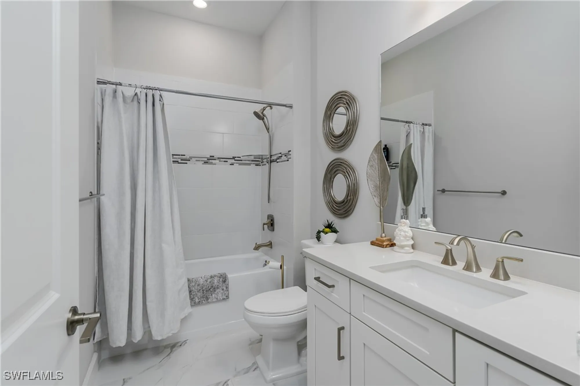 Property Slideshow image 22 of 37 | 11935 collegio dr, Fort Myers, FL, 33913