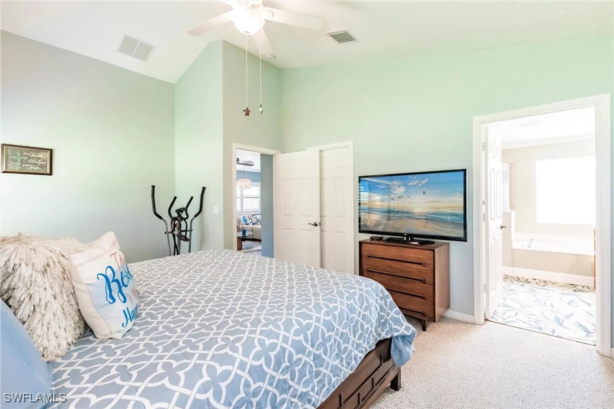 Property Slideshow image 19 of 49 | 15139 ligustrum ln, Alva, FL, 33920