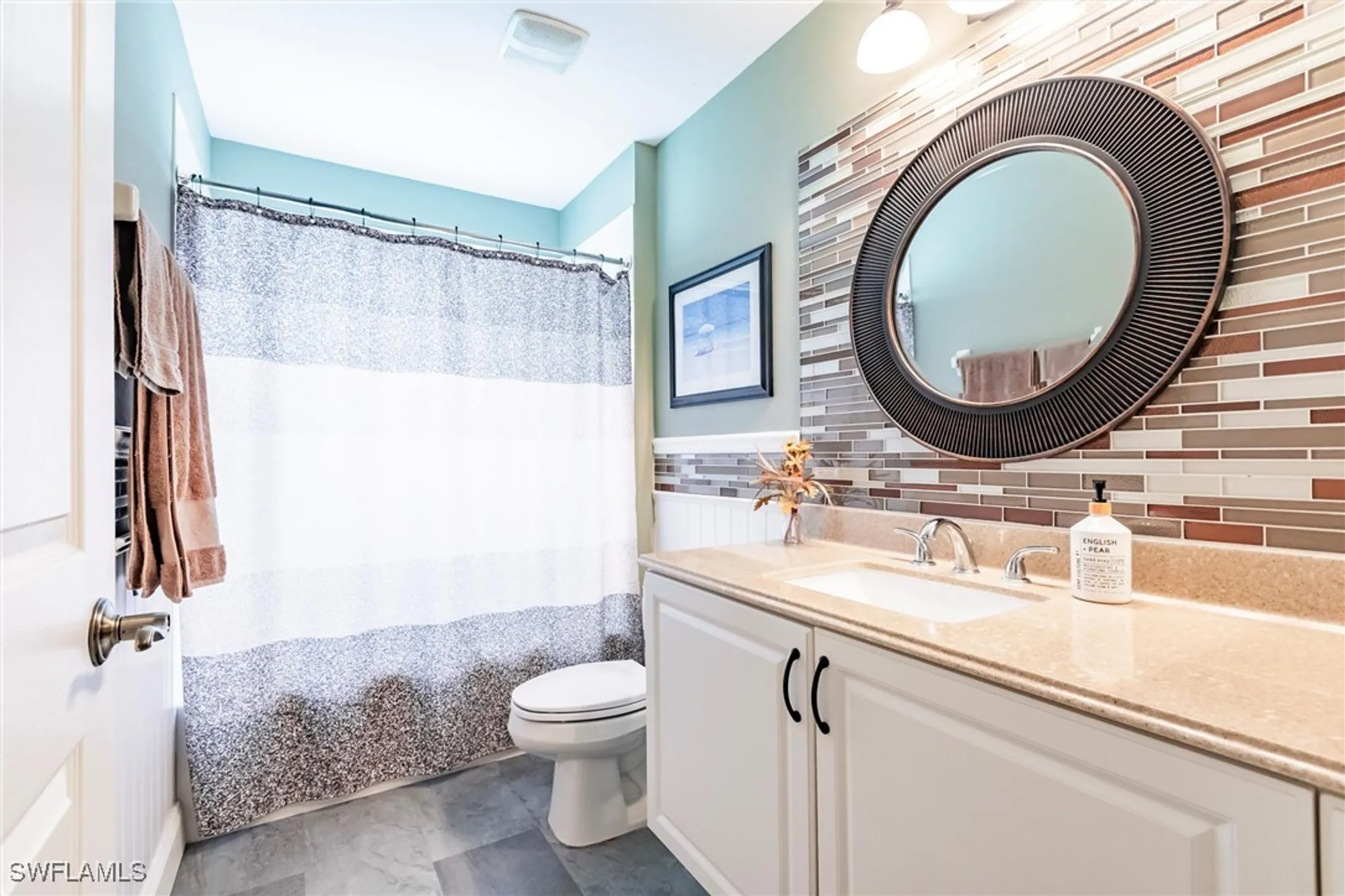 Property Slideshow image 27 of 49 | 15139 ligustrum ln, Alva, FL, 33920