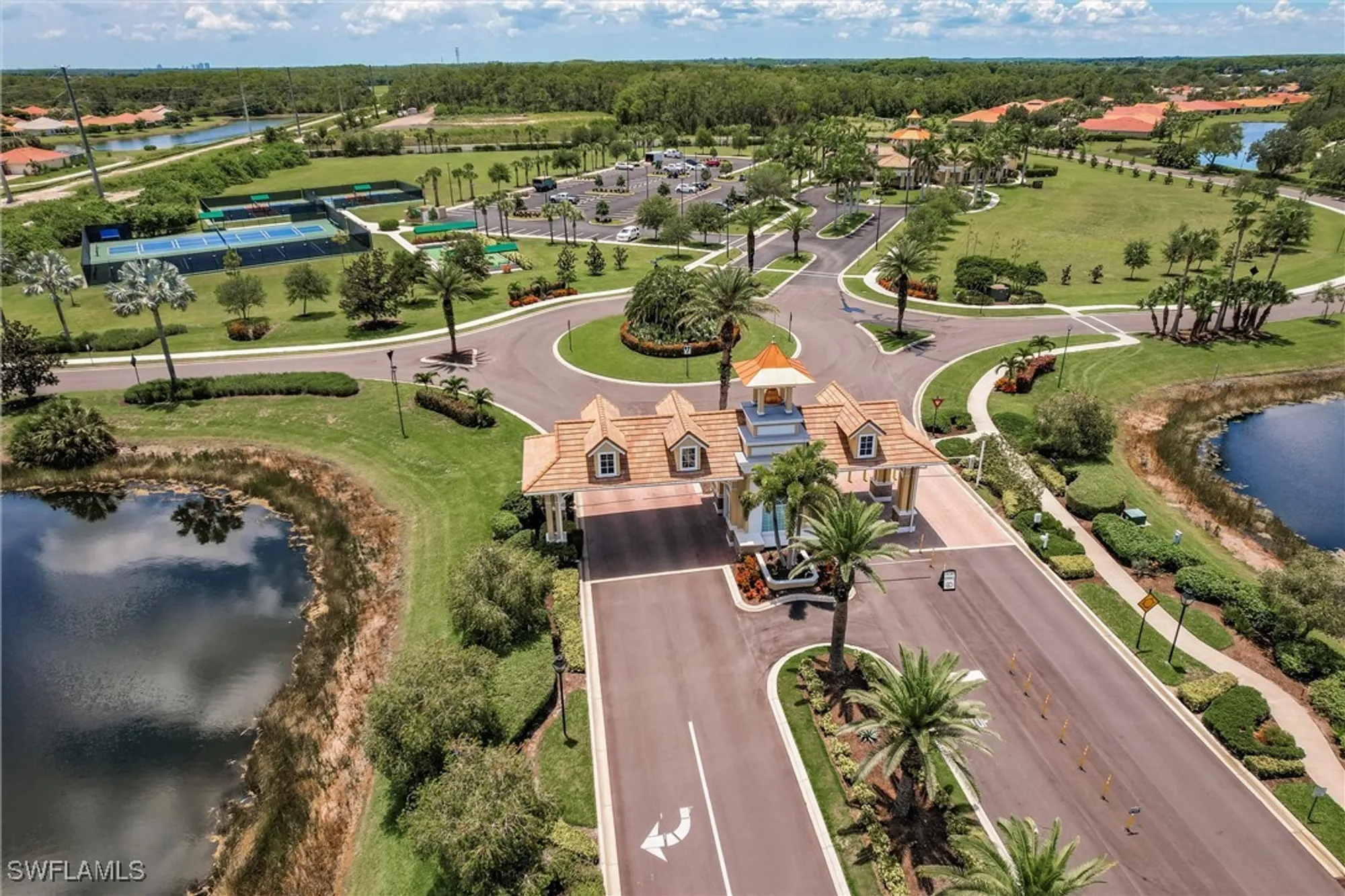 Property Slideshow image 38 of 49 | 15139 ligustrum ln, Alva, FL, 33920